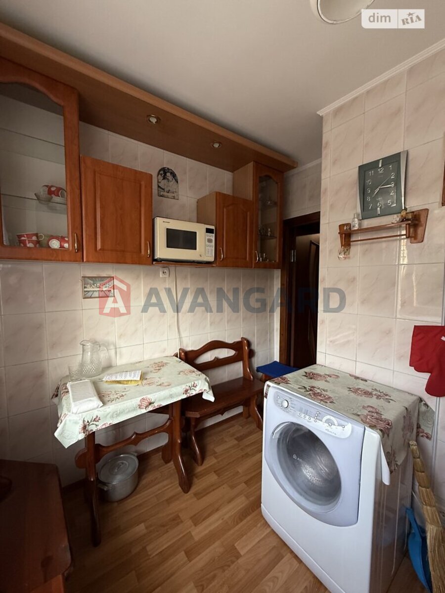 3 ����. ��������, 60/-/- ��. �., 3/5 ���� ���� 6