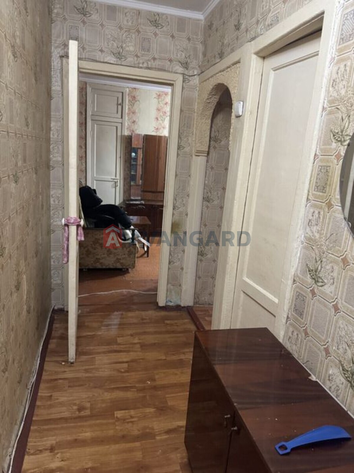 2 ��. ��������, 45/-/6 ��. �., 4/5 ������ ���� 3