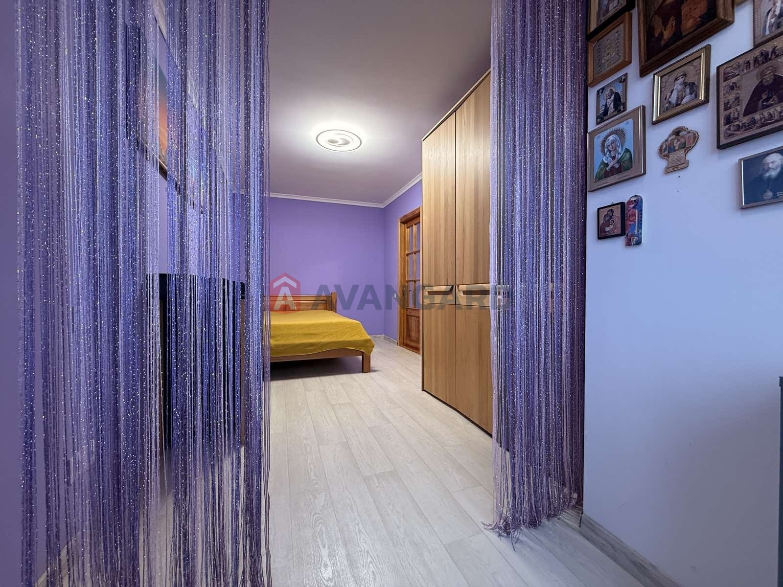 2 ��. ��������, 55/40/8 ��. �., 9/10 ������ ���� 17