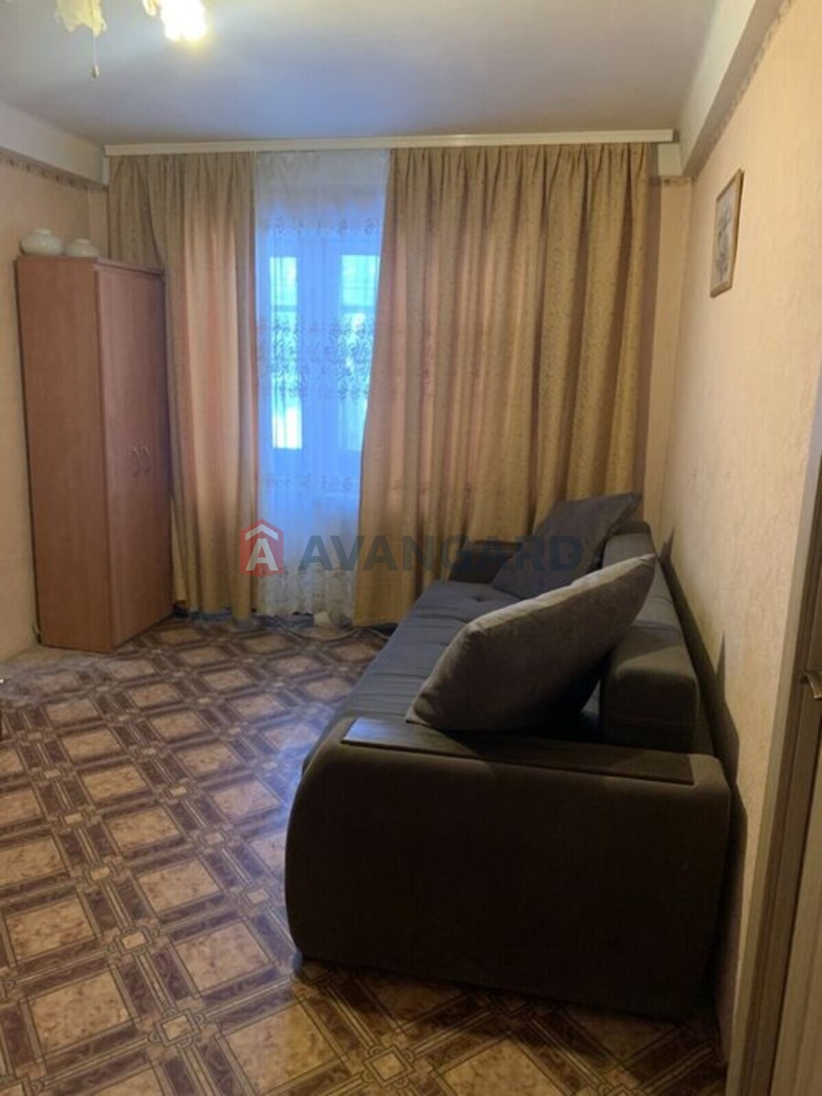 2 ��. ��������, 44/-/7 ��. �., 2/5 ������ ���� 4