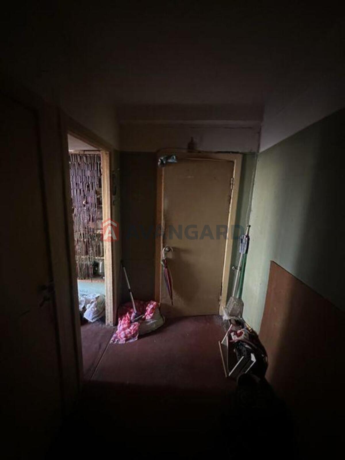 2 ��. ��������, 60/-/18 ��. �., 1/5 ������ ���� 9