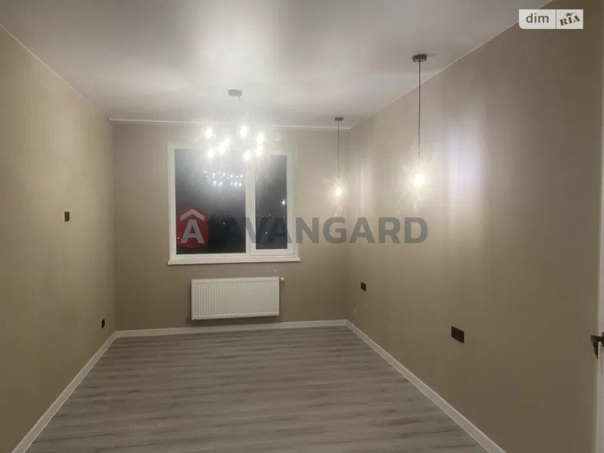 1 ��. ��������, 41/-/15 ��. �., 6/10 ������ ���� 3