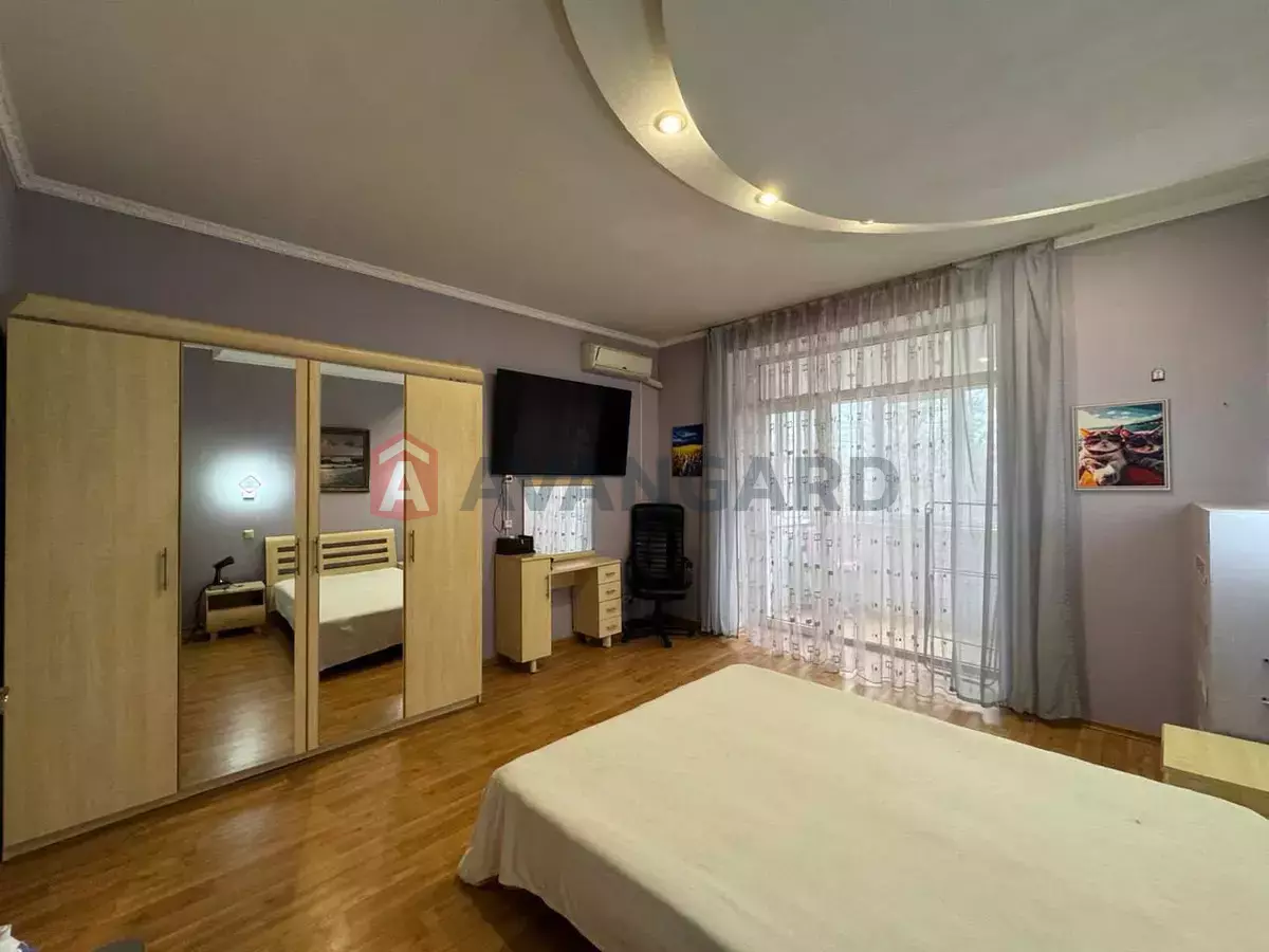 3 ����. ��������, 67/-/- ��. �., 4/4 ���� ���� 5