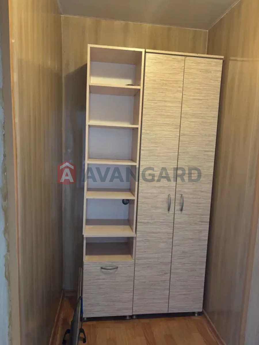 1 ��. ��������, 29/-/7 ��. �., 8/9 ������ ���� 9