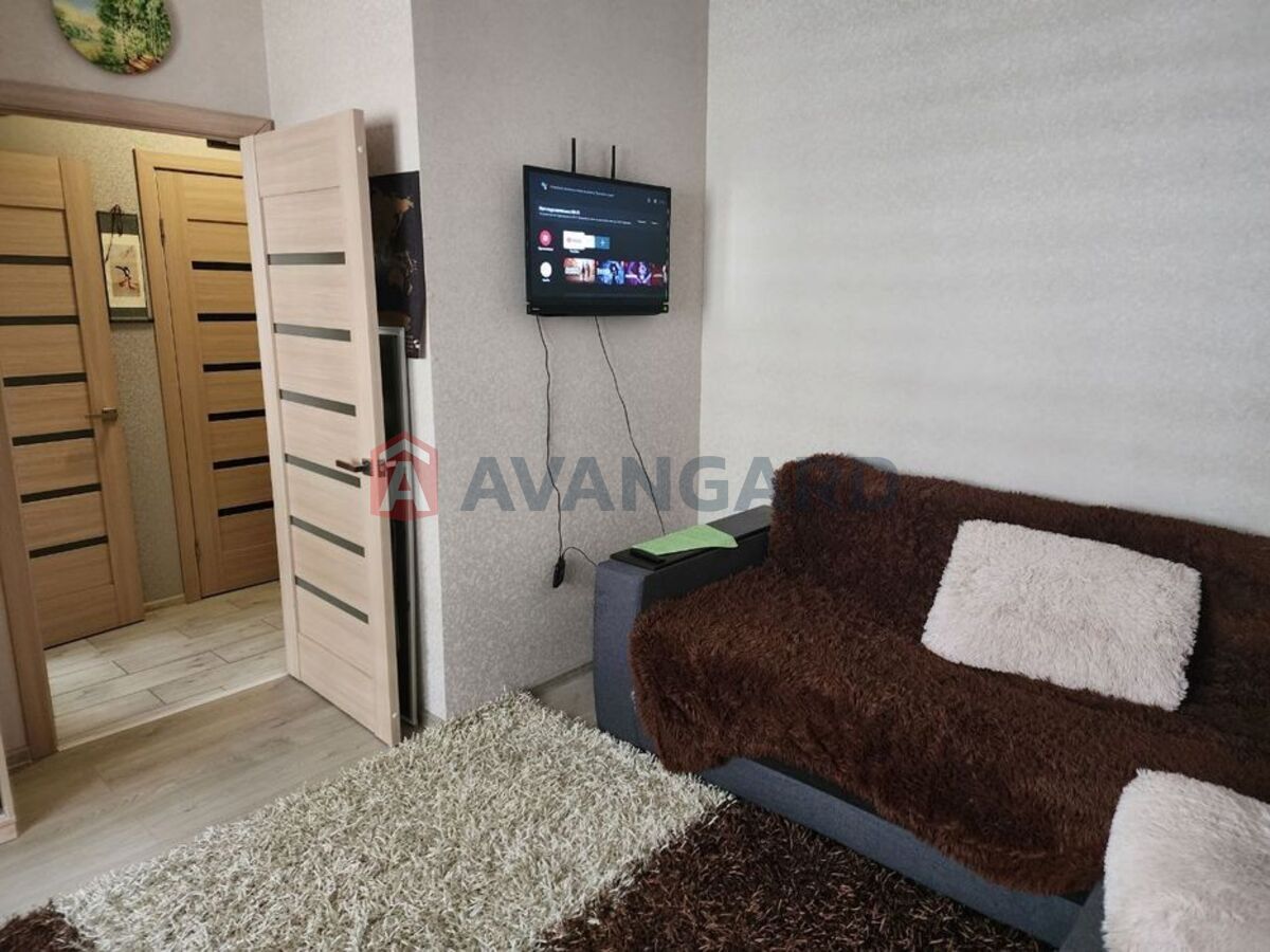 1 ��. ��������, 30/-/8 ��. �., 2/2 ������ ���� 5