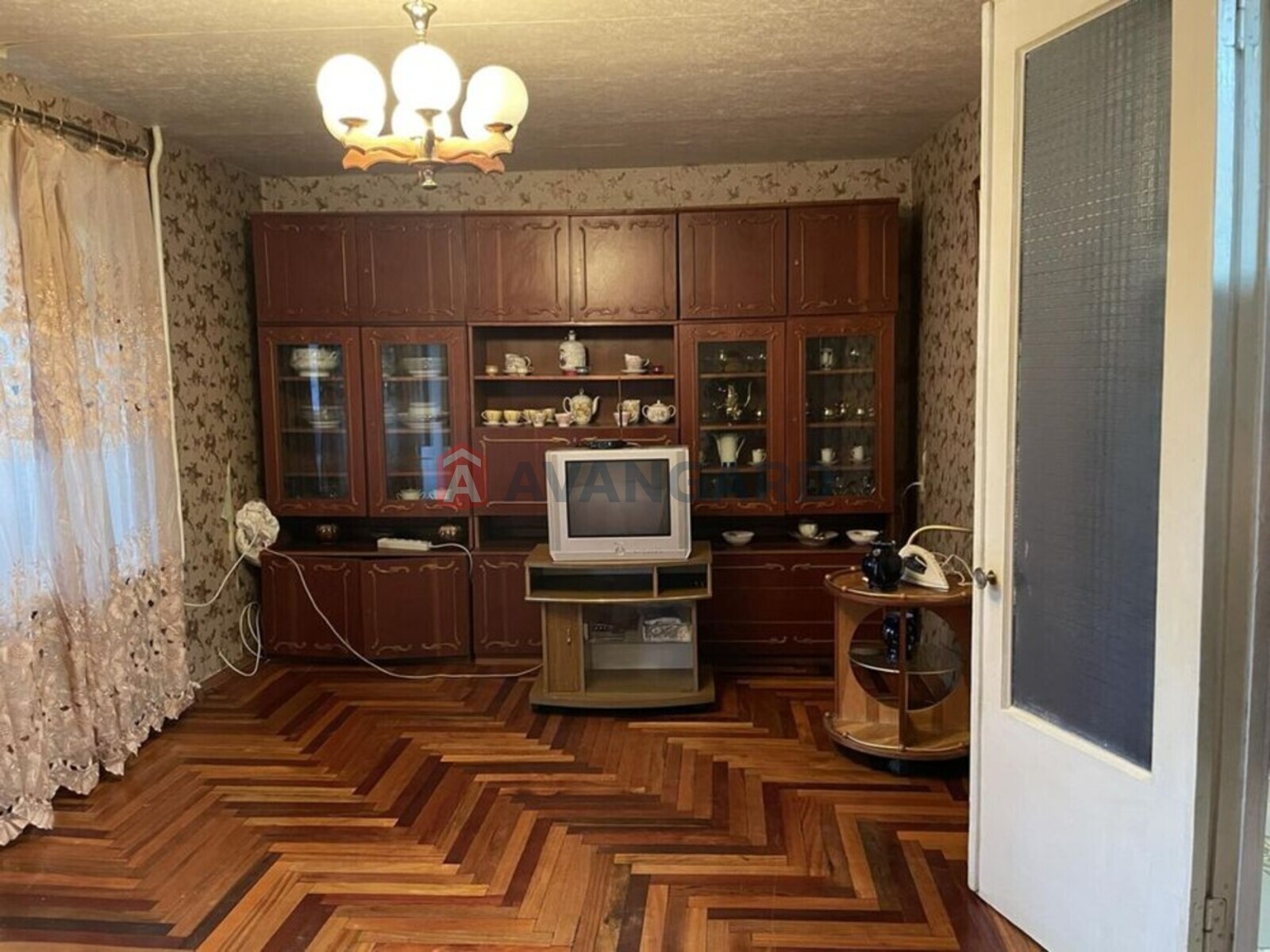 4 ����. ��������, 82/-/7 ��. �., 4/12 ���� ���� 4