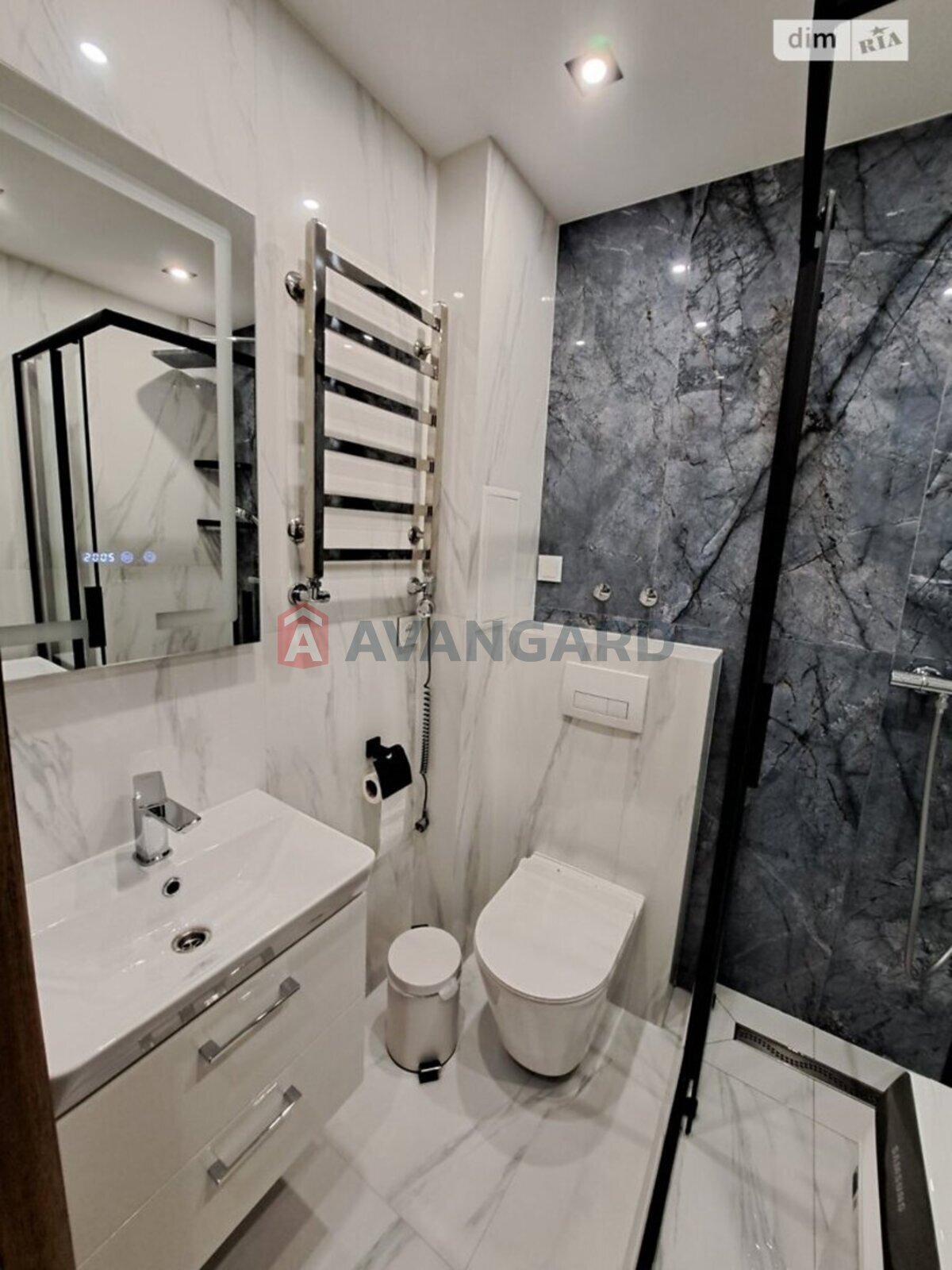 1 ��. ��������, 30/17/5 ��. �., 4/5 ������ ���� 5