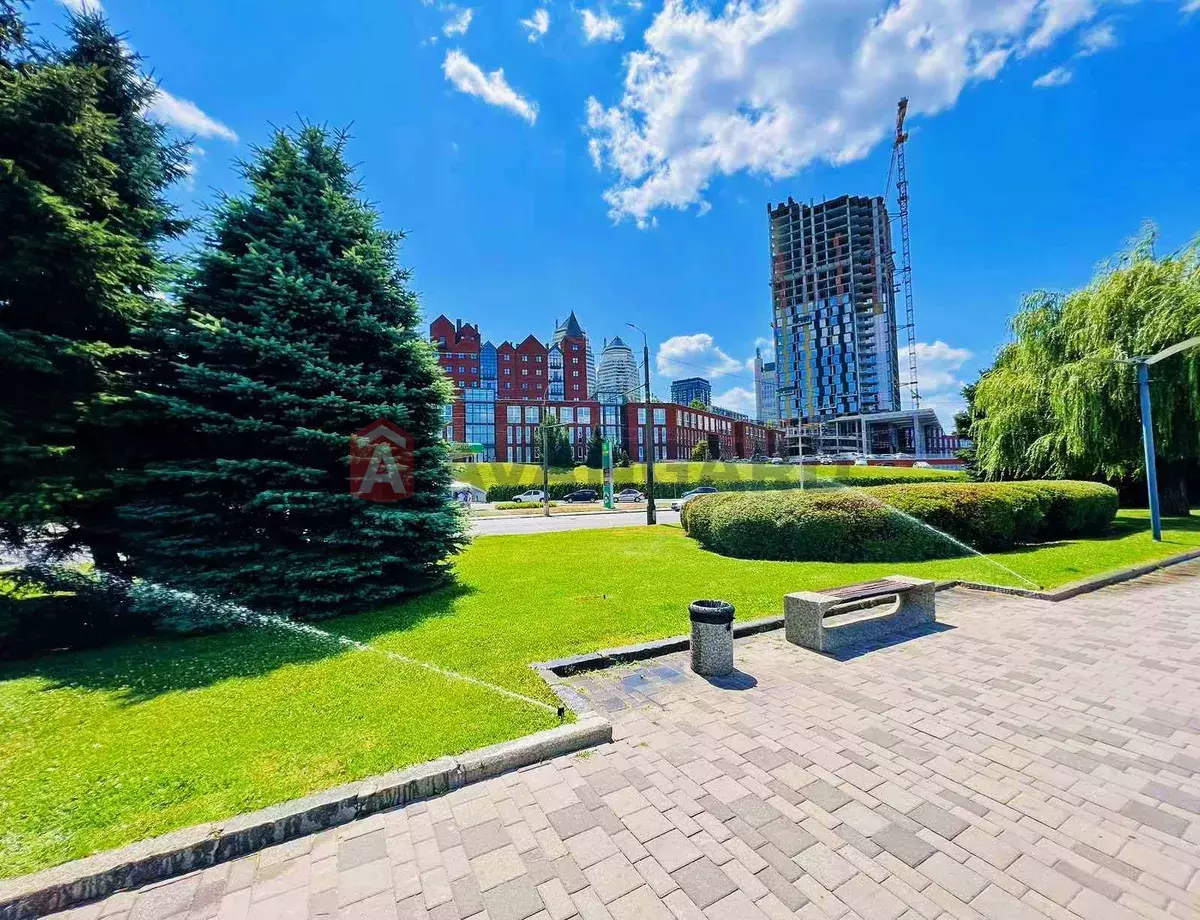 4 ��. ��������, 300/-/25 ��. �., 7/7 ������ ���� 13