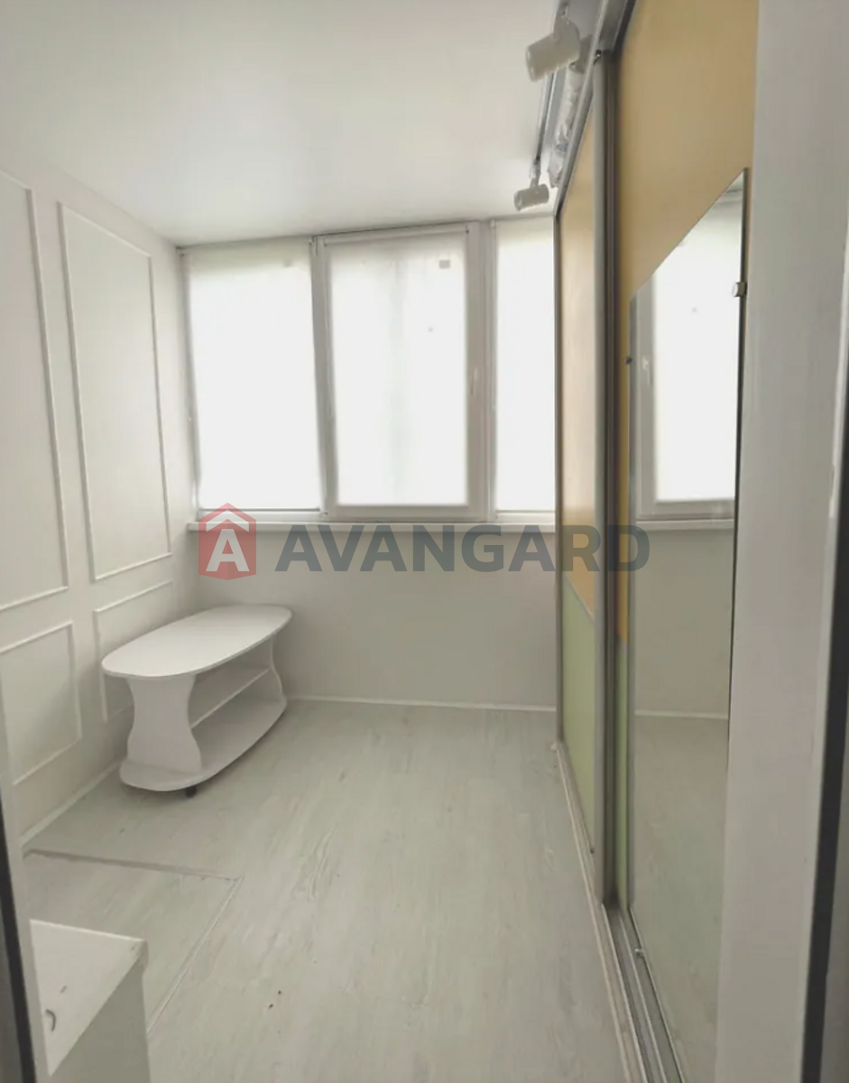 3 ��. ��������, 62/42/9 ��. �., 1/9 ������ ���� 4