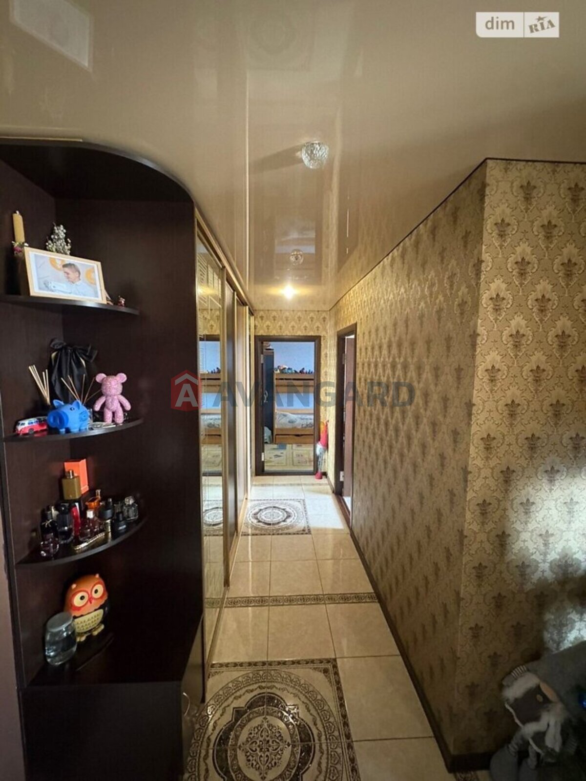 2 ��. ��������, 54/-/- ��. �., 7/11 ������ ���� 4