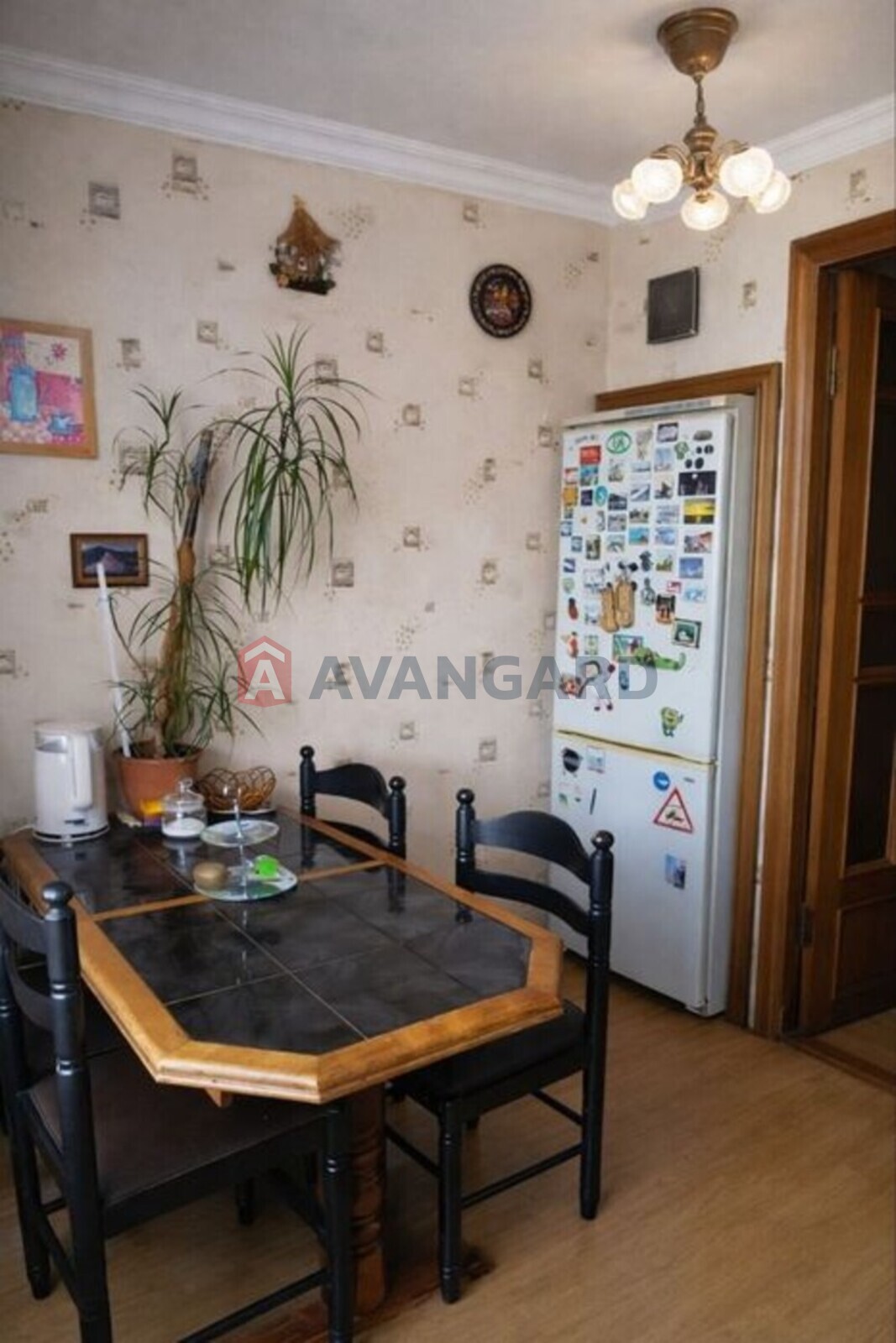 3 ��. ��������, 71/-/10 ��. �., 8/9 ������ ���� 6