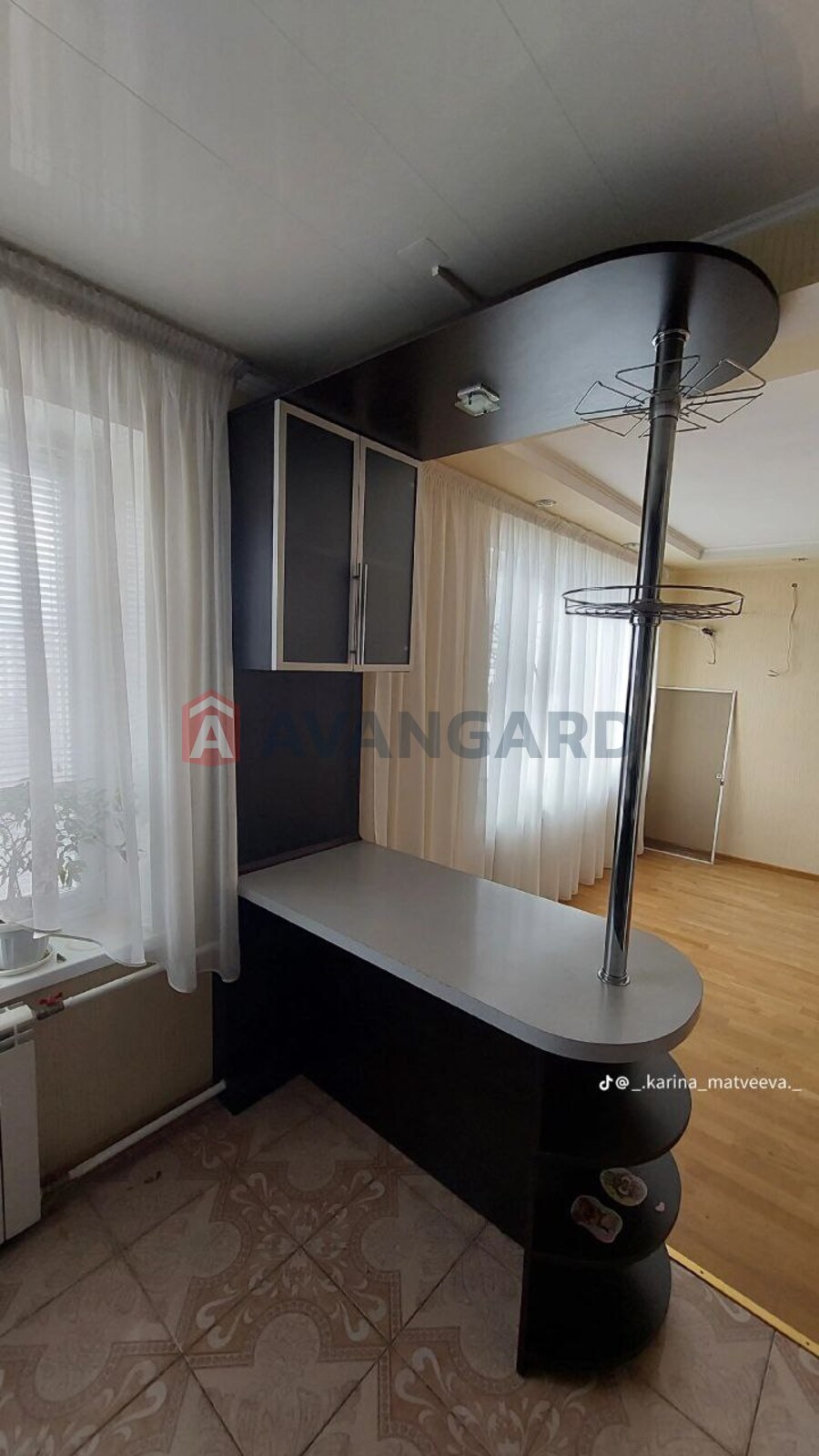 2 ��. ��������, 51/-/8 ��. �., 6/9 ������ ���� 9