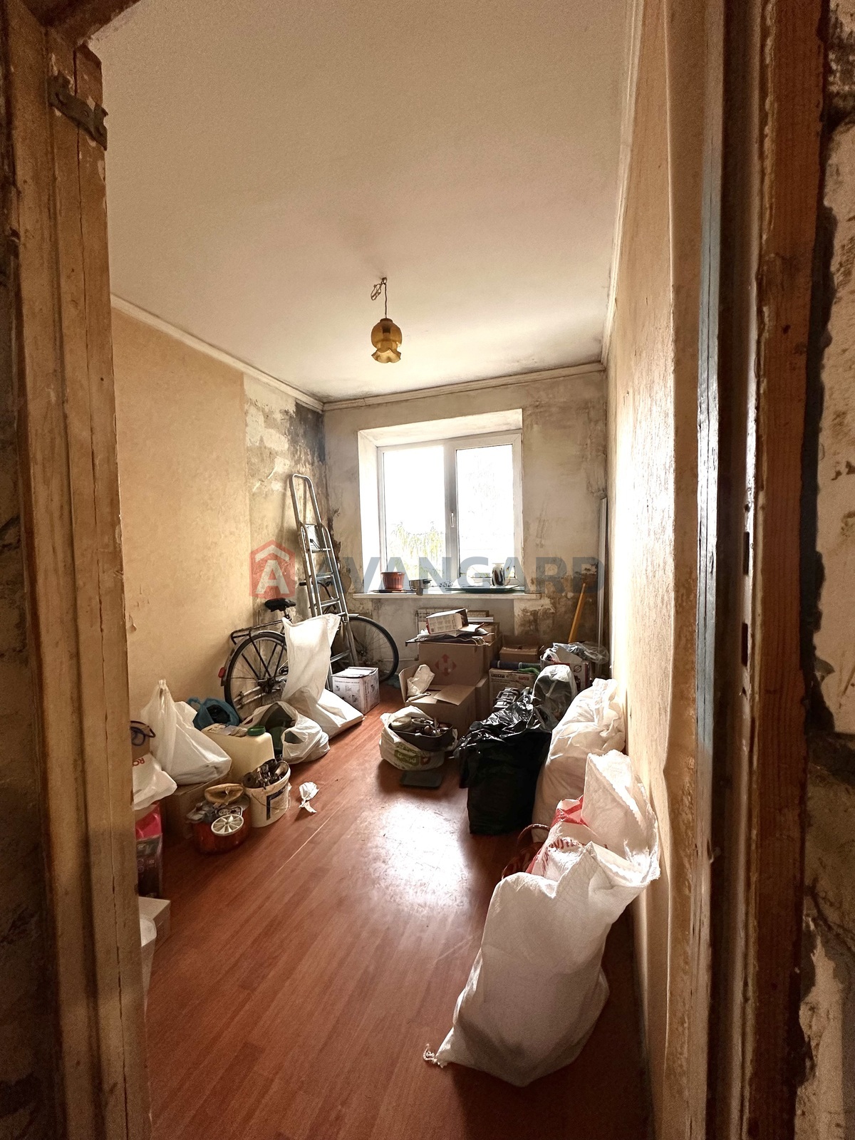 4 ��. ��������, 79,4/9,6/46,3 ��. �., 4/4 ������ ���� 8