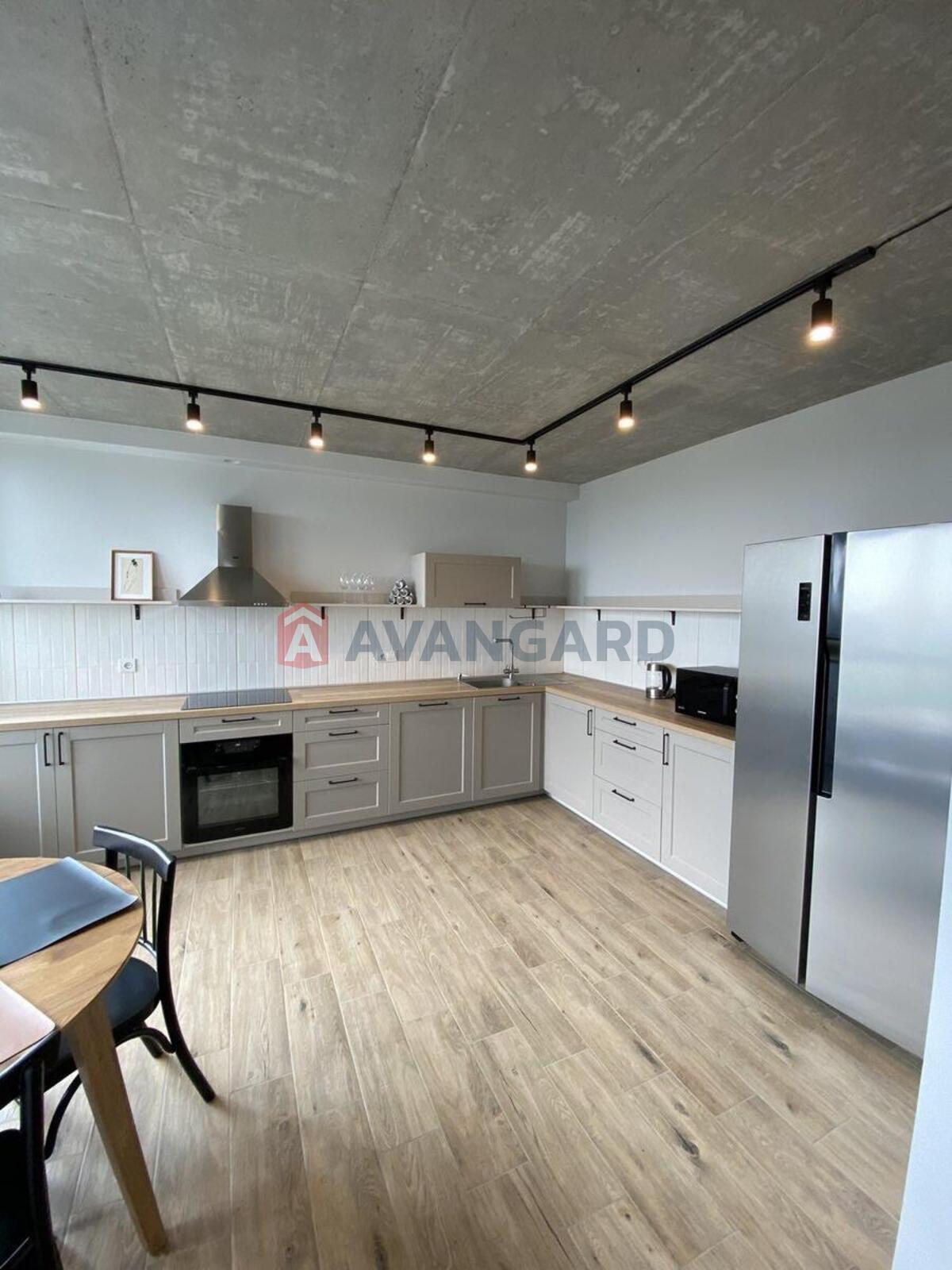 2 ����. ��������, 77/40/15 ��. �., 21/23 ���� ���� 3