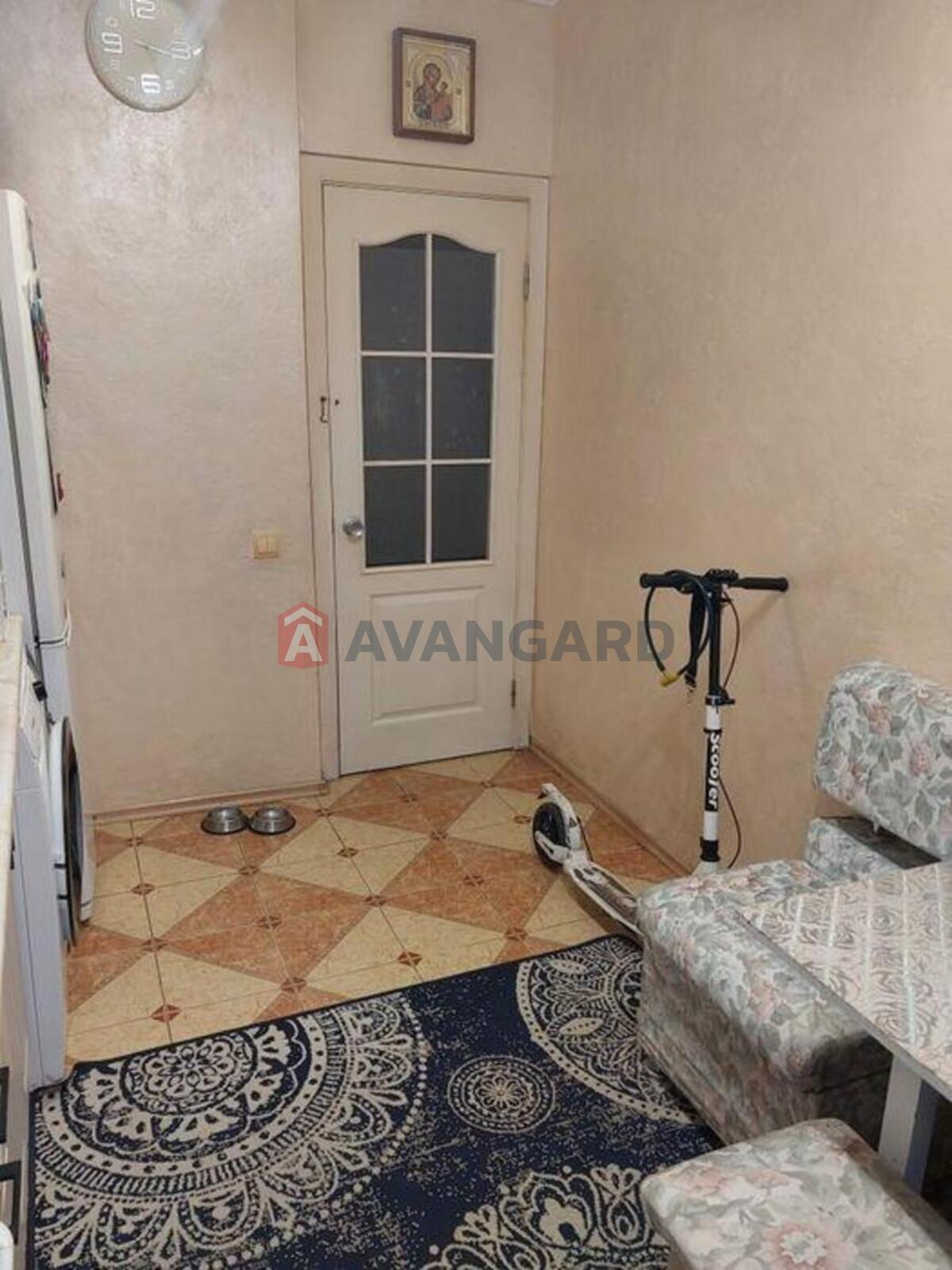 3 ��. ��������, 65/-/11 ��. �., 2/9 ������ ���� 11