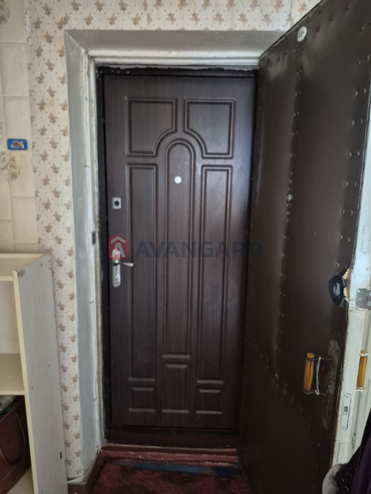 2 ��. ��������, 42.5/29.8/5.8 ��. �., 2/5 ������ ���� 9