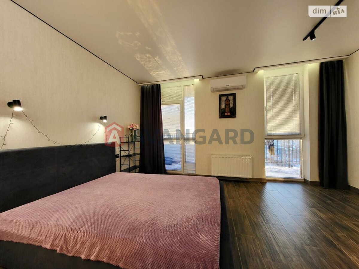 1 ��. ��������, 31/-/- ��. �., 12/16 ������ ���� 1