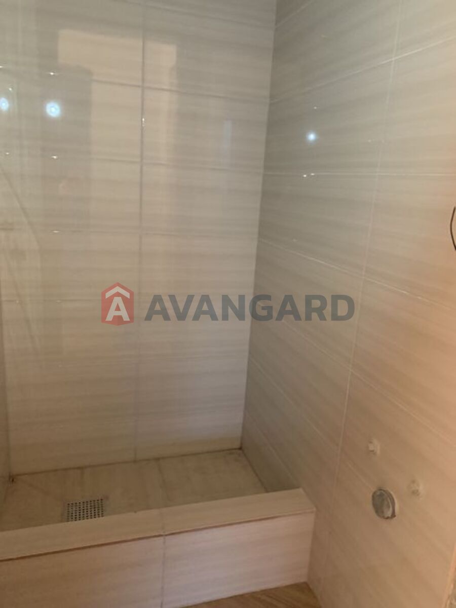 1 ��. ��������, 30/-/8 ��. �., 1/2 ������ ���� 2