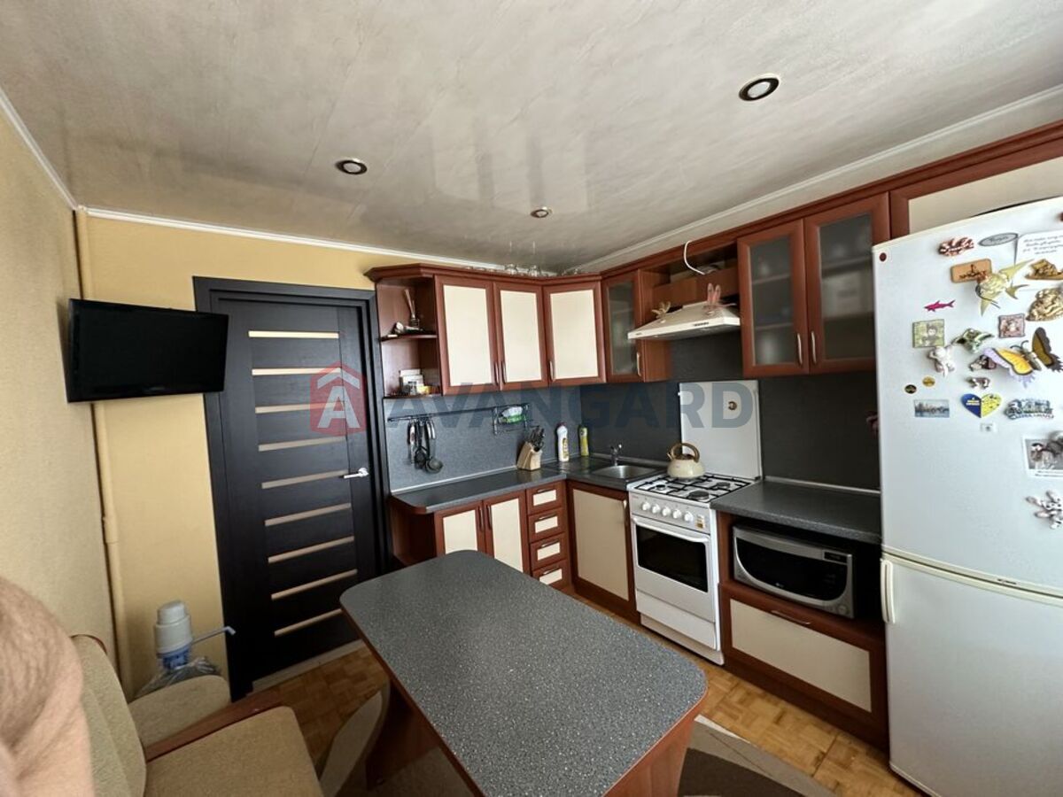 2 ��. ��������, 53/-/9 ��. �., 6/9 ������ ���� 4