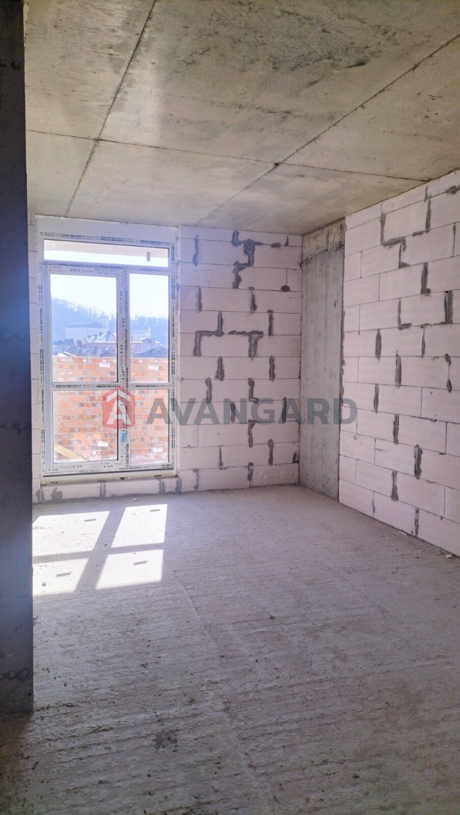 3 ��. ��������, 95,93/55,24/14 ��. �., 5/9 ������ ���� 10