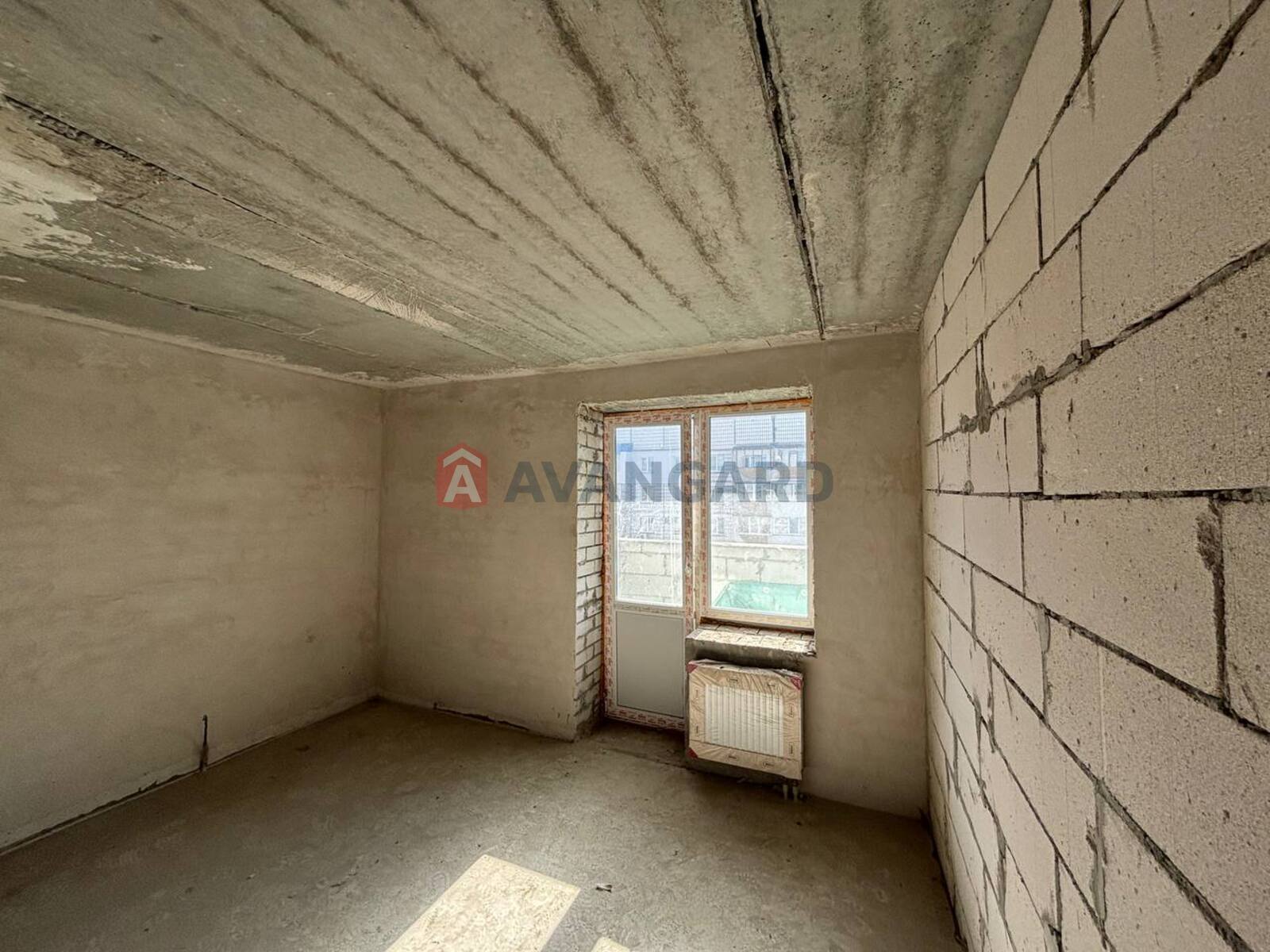 2 ��. ��������, 63/-/11 ��. �., 9/10 ������ ���� 7