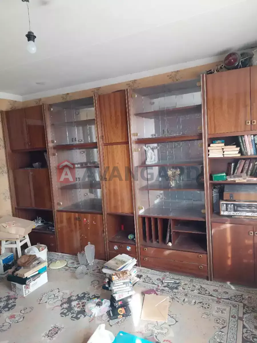 2 ��. ��������, 49/29/7 ��. �., 8/10 ������ ���� 2