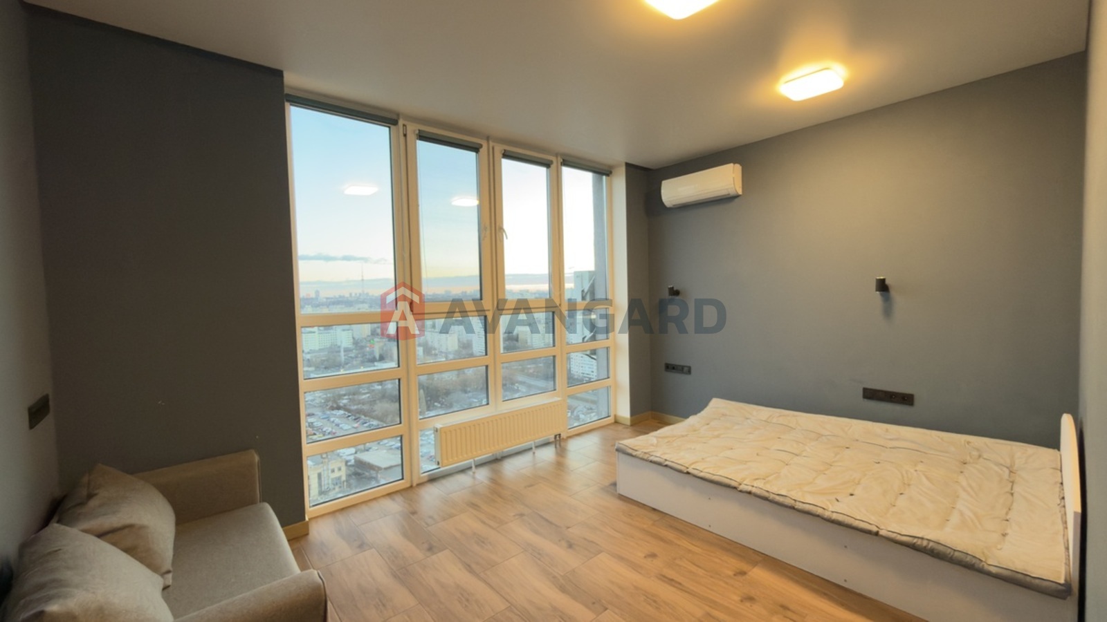 5 ��. ��������, 135/80/12 ��. �., 24/25 ������ ���� 4