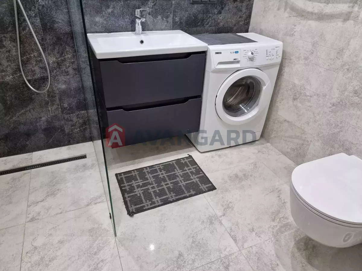 2 ��. ��������, 52/-/18 ��. �., 2/10 ������ ���� 6