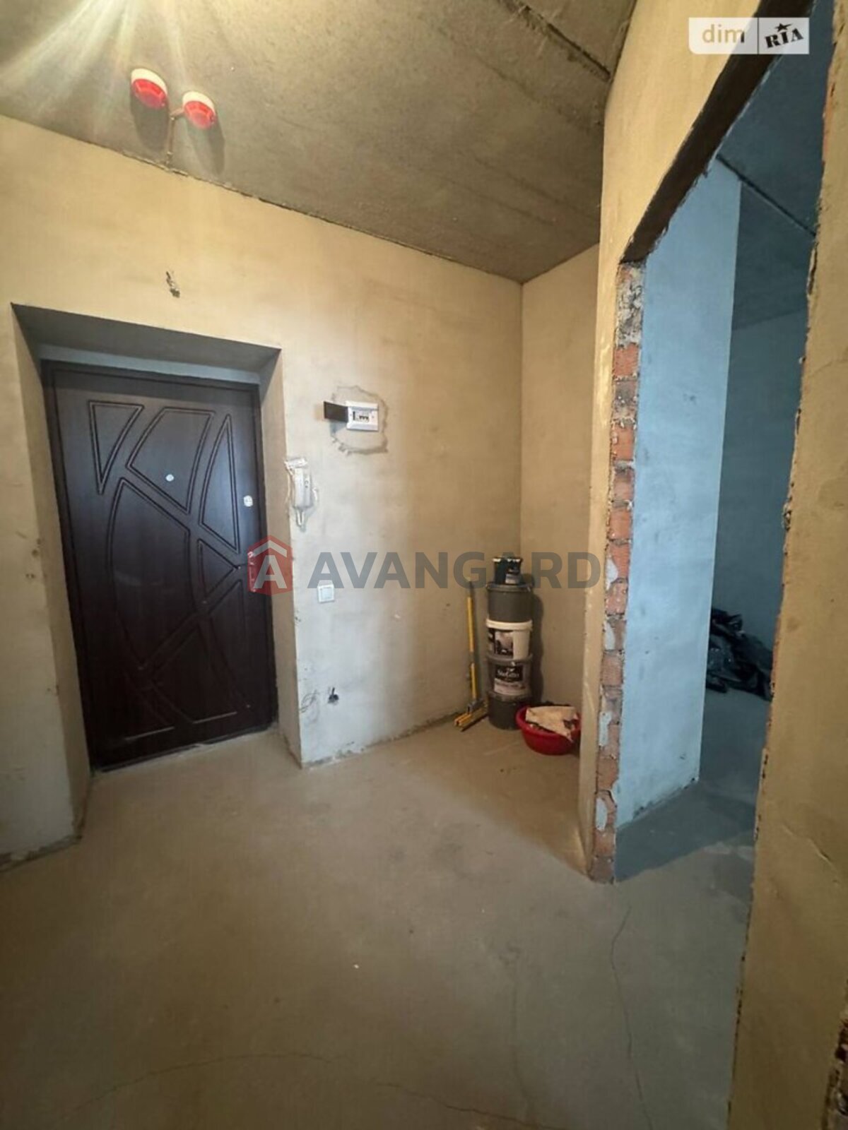 1 ��. ��������, 43/-/14 ��. �., 4/10 ������ ���� 3