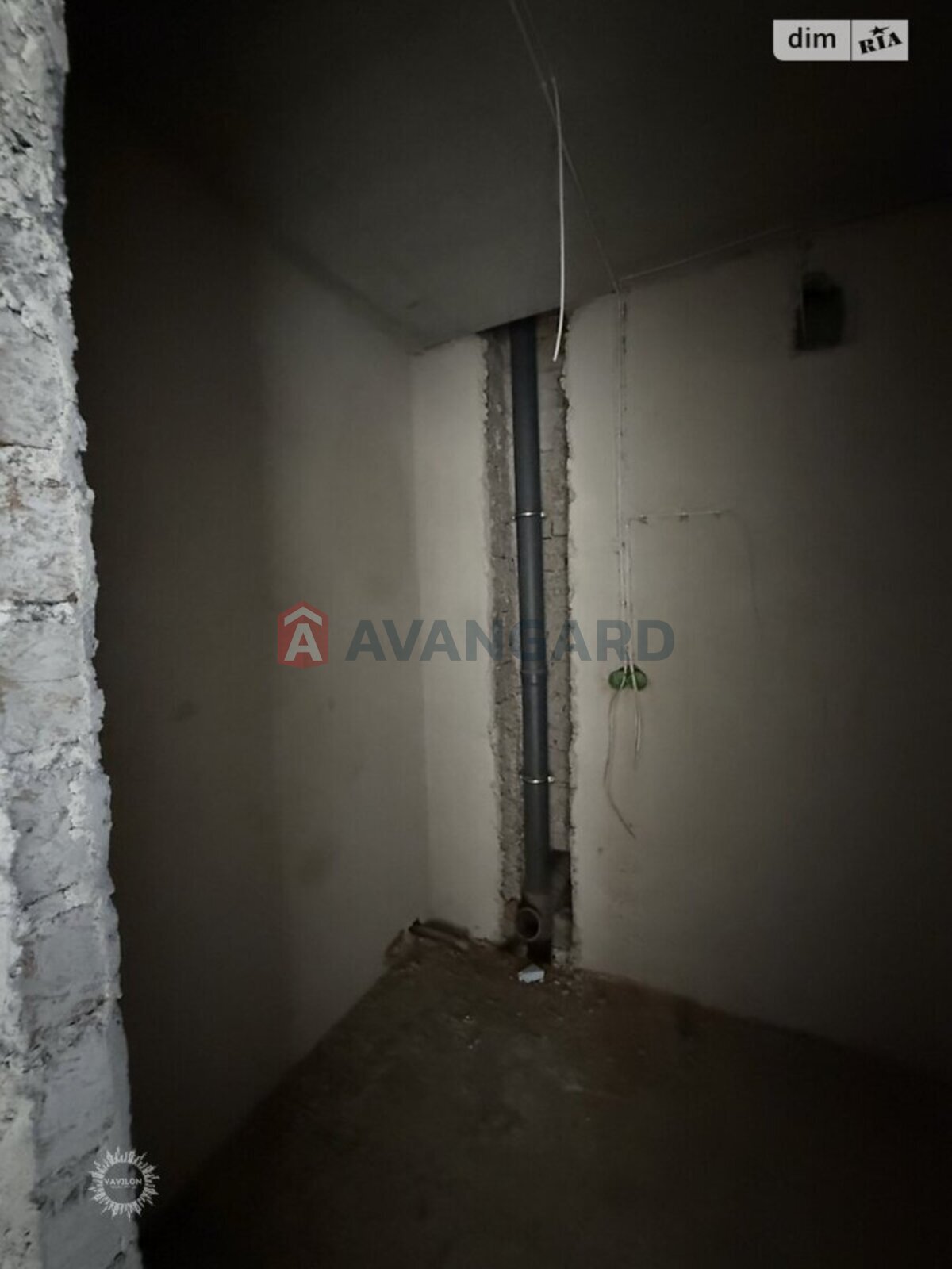 1 ��. ��������, 40/-/11 ��. �., 7/10 ������ ���� 8