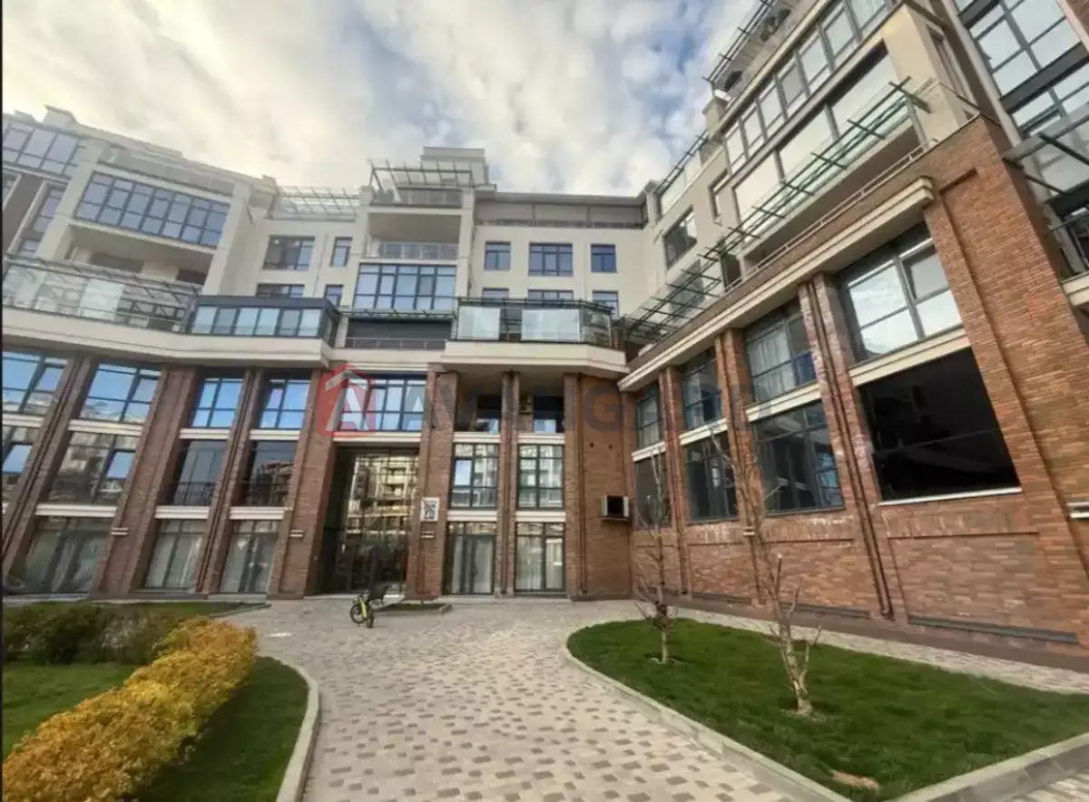 3 ��. ��������, 93/-/- ��. �., 4/5 ������ ���� 1