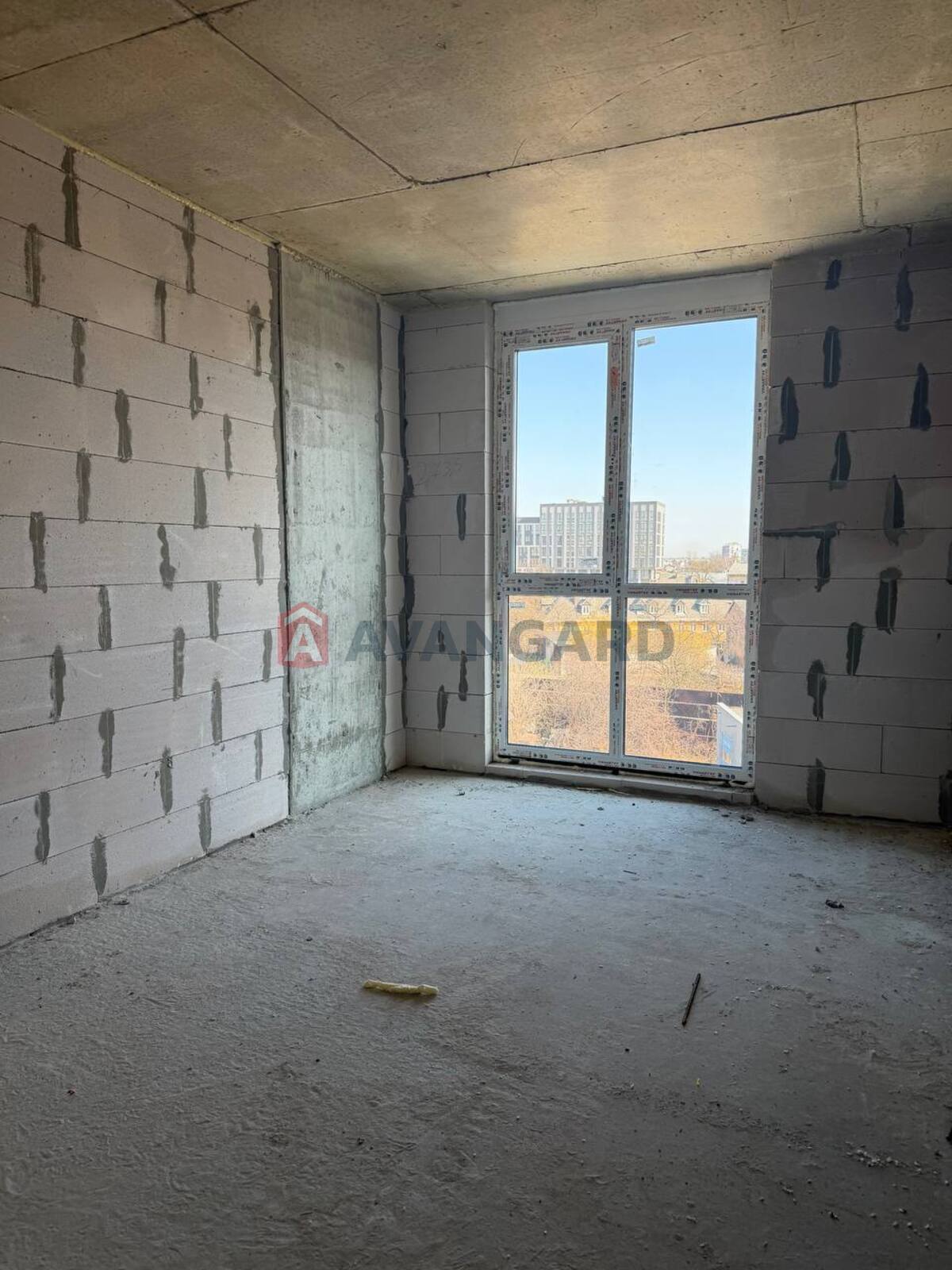 2 ��. ��������, 81,17/30,81/13 ��. �., 6/9 ������ ���� 4