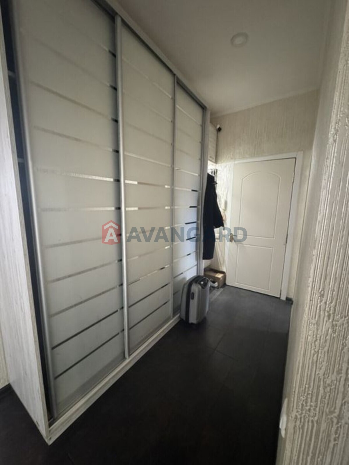 3 ����. ��������, 79/-/9 ��. �., 2/4 ���� ���� 4