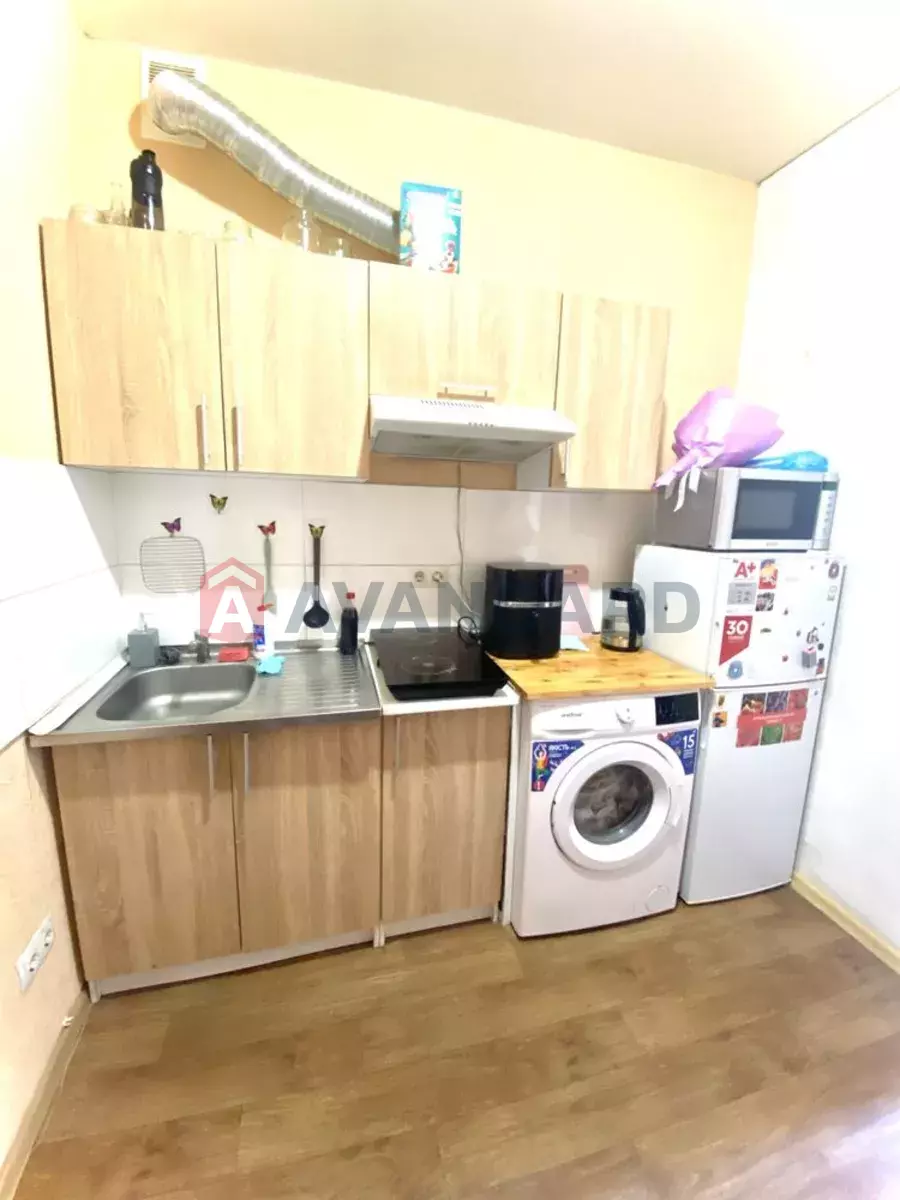 1 ��. ��������, 22/-/6 ��. �., 2/4 ������ ���� 4