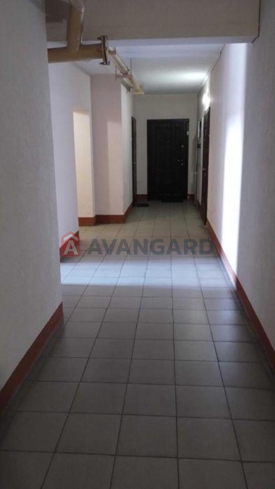 1 ��. ��������, 43/-/12 ��. �., 10/10 ������ ���� 18