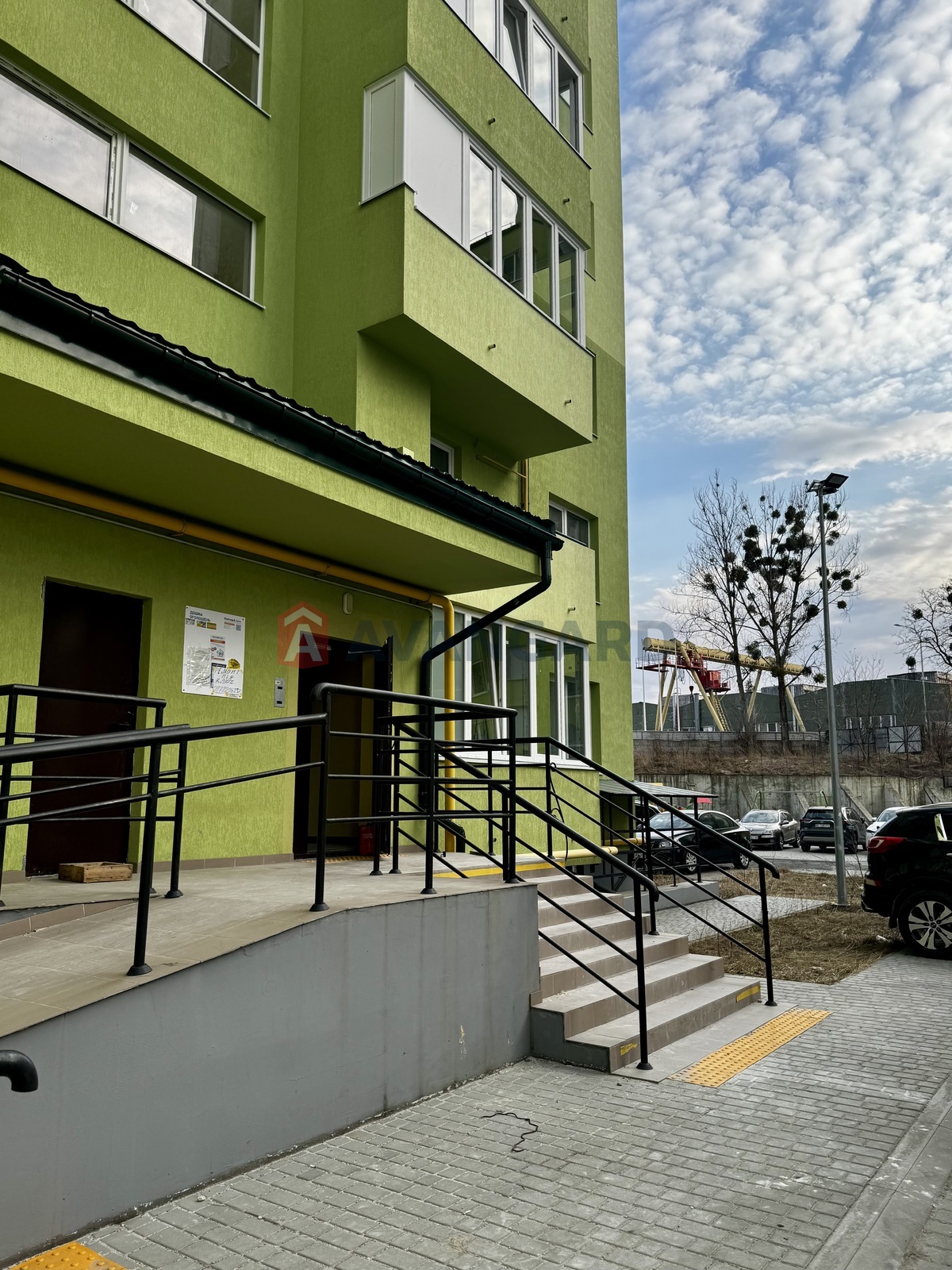 1 ����. ��������, 46,6/-/18 ��. �., 9/10 ���� ���� 2