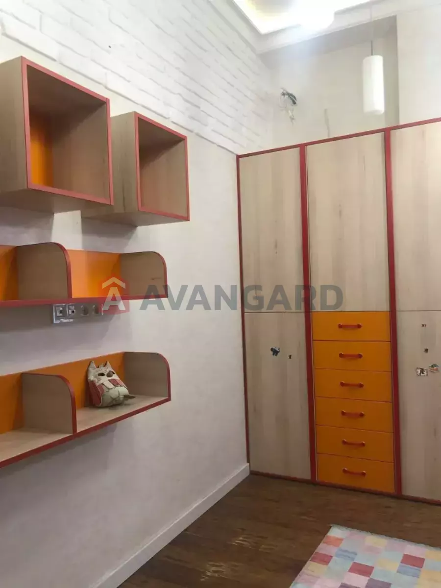 2 ��. ��������, 97/-/- ��. �., 3/5 ������ ���� 7