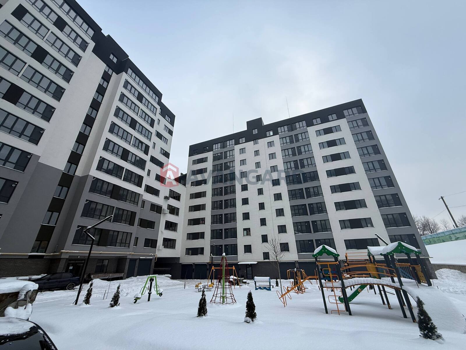 1 ��. ��������, 54/23/30 ��. �., 6/10 ������ ���� 3