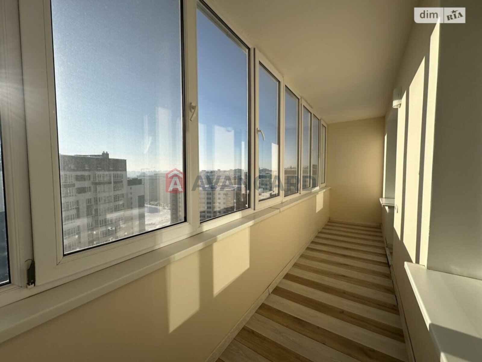 3 ��. ��������, 96/58/16 ��. �., 10/11 ������ ���� 4