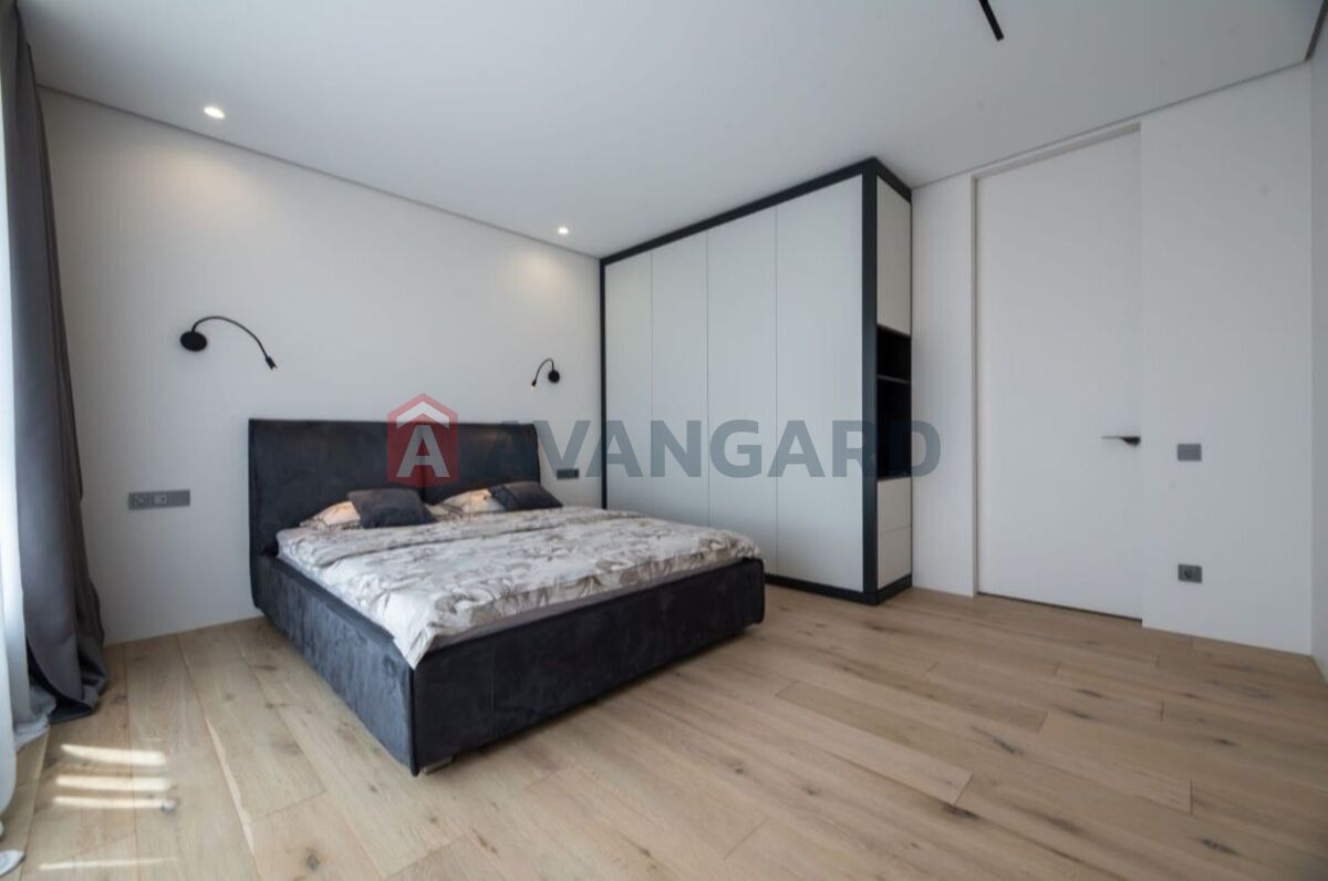 4 ��. ��������, 115 / 45 / 50 ��. �., 7/26 ������ ���� 7