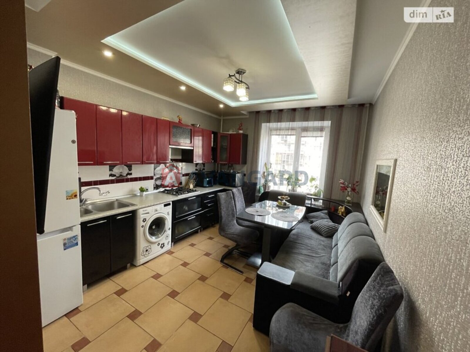 1 ����. ��������, 45/19/15 ��. �., 8/12 ���� ���� 18