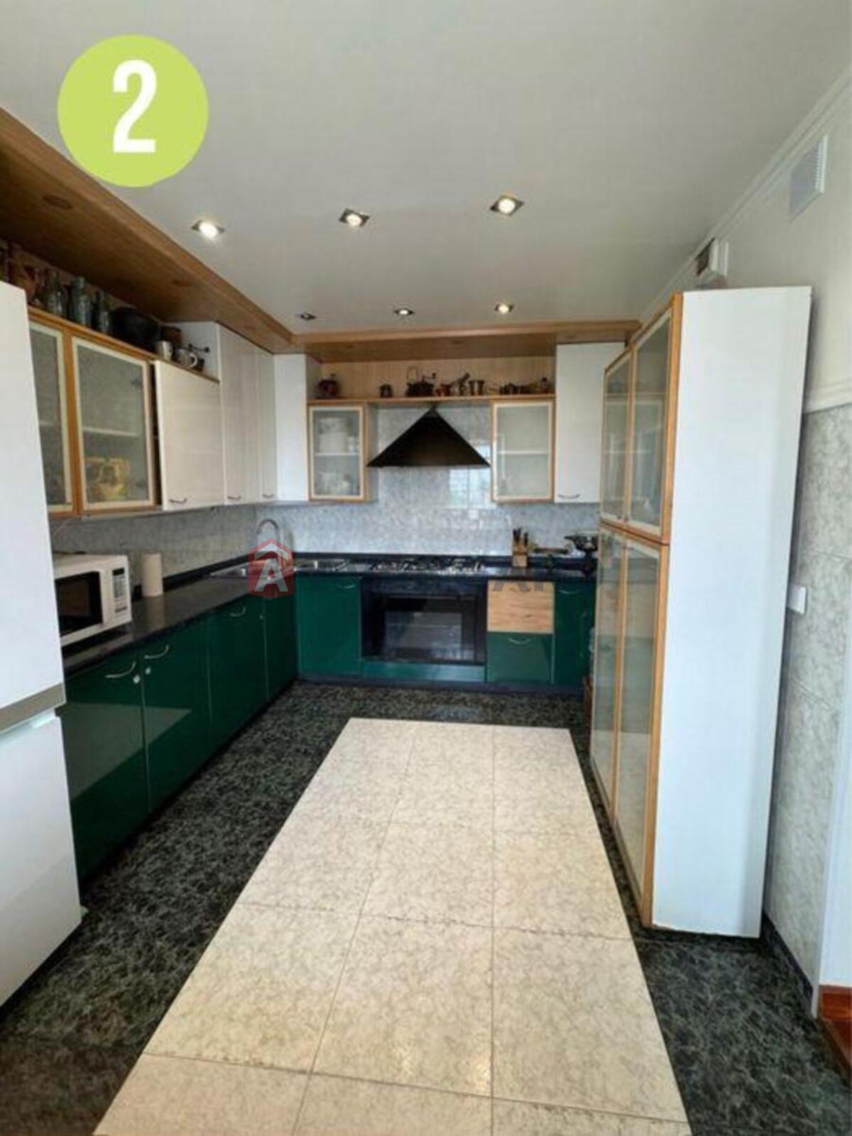 3 ����. ��������, 140/-/13 ��. �., 10/10 ���� ���� 11