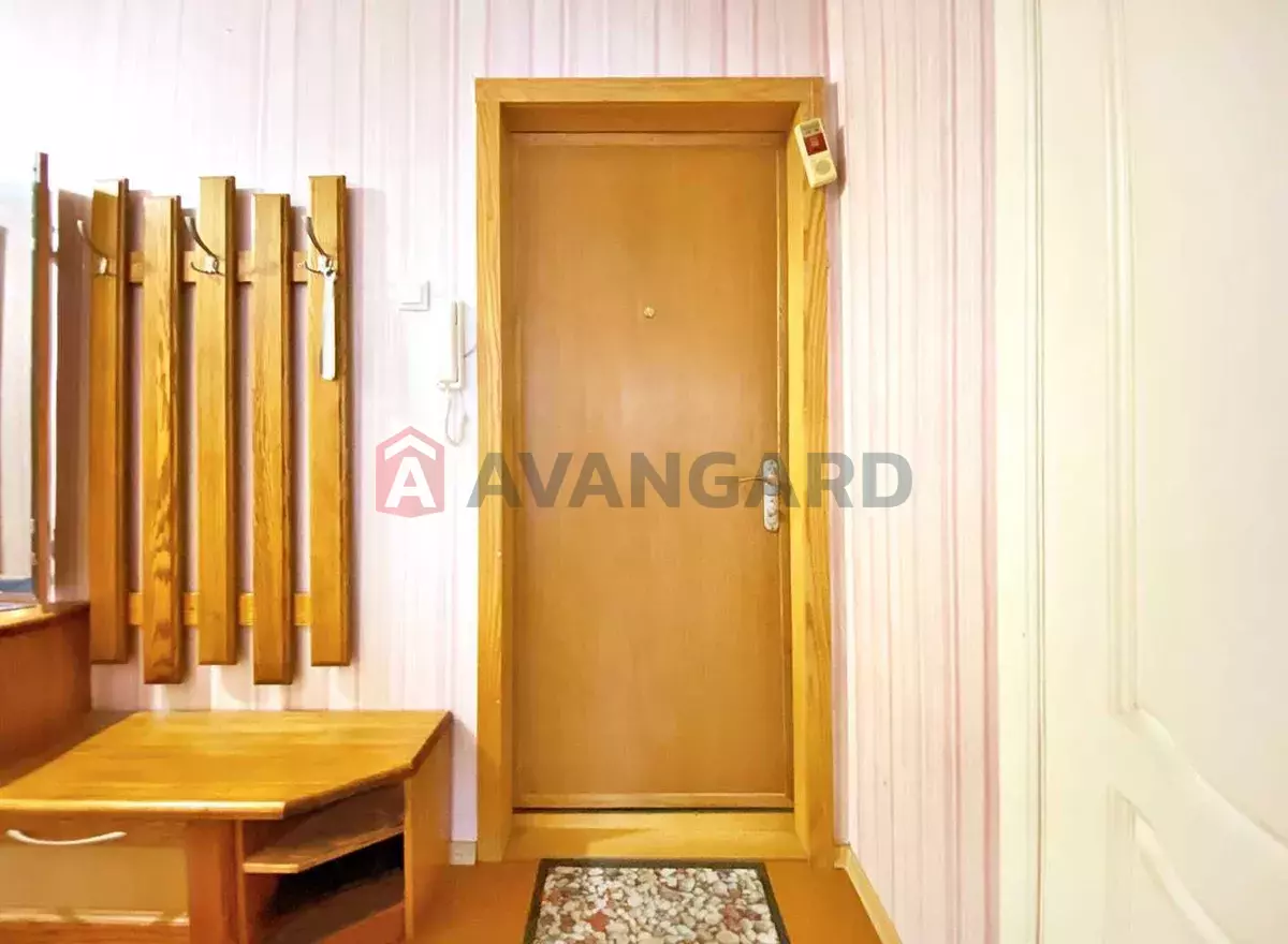 3 . , 66/-/8 . ., 8/9   3