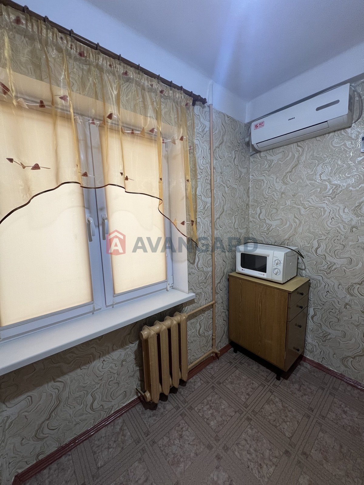 1 ��. ��������, 30/-/6 ��. �., 4/5 ������ ���� 3