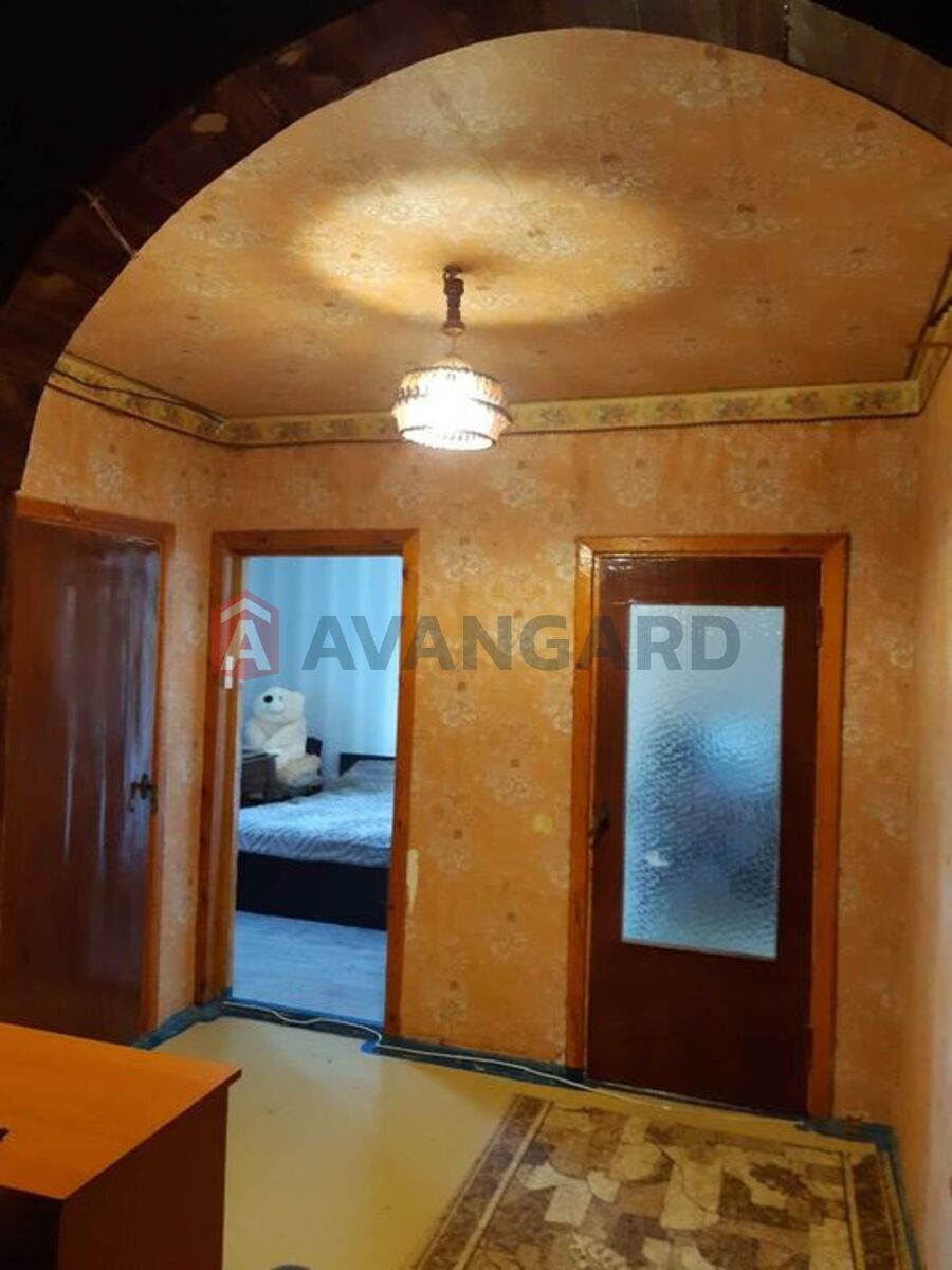 3 ��. ��������, 71/-/8 ��. �., 2/10 ������ ���� 11