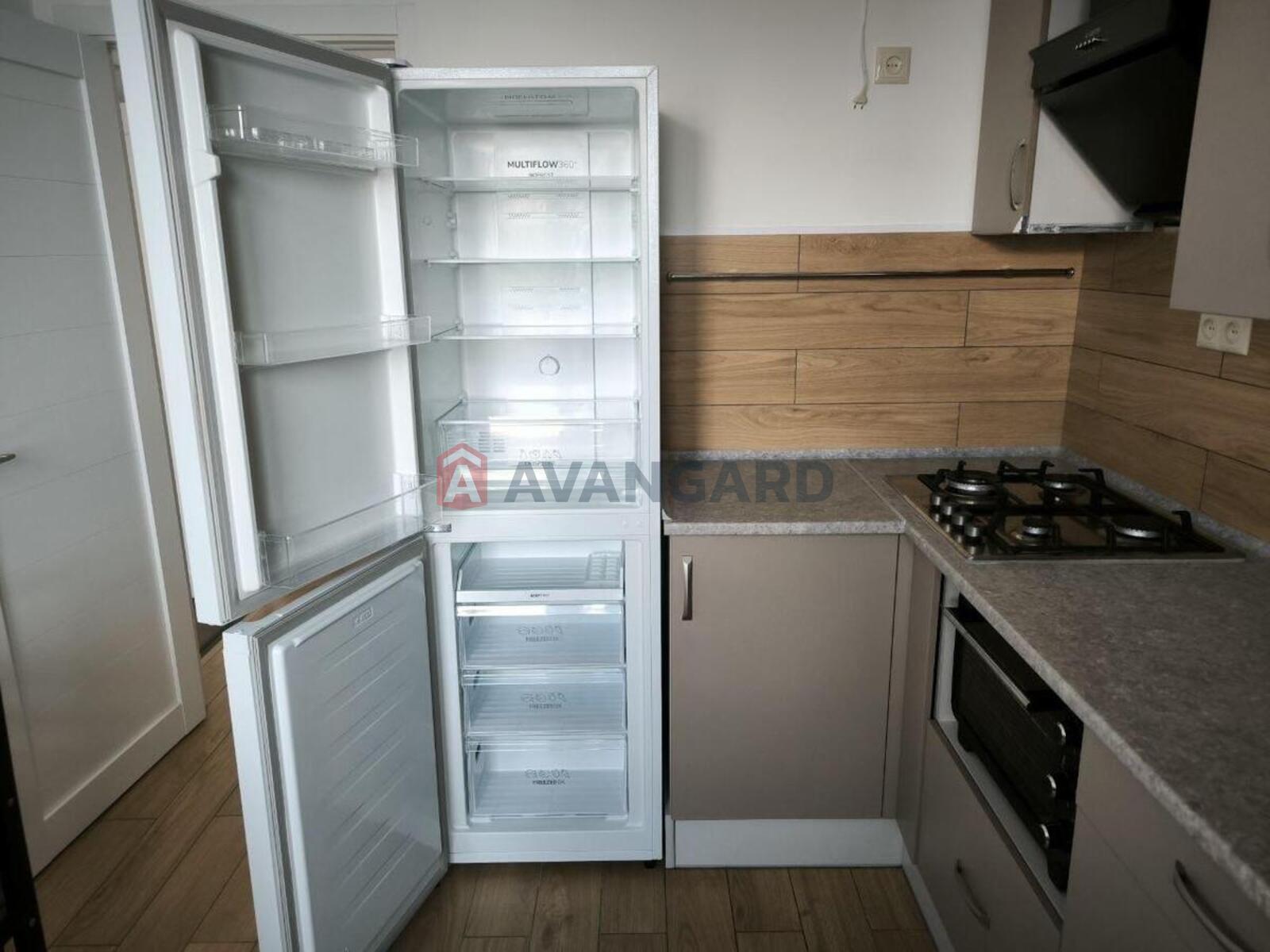 1 ��. ��������, -/-/- ��. �., 9/11 ������ ���� 8