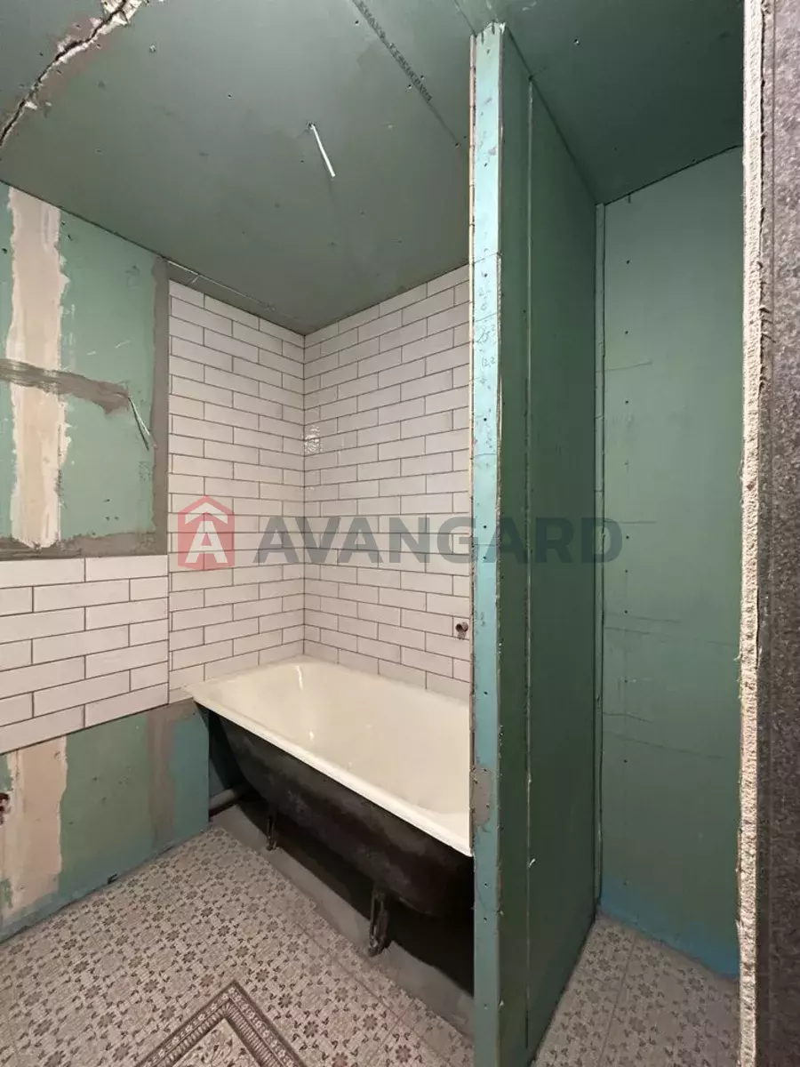 2 ����. ��������, 45/-/6 ��. �., 5/5 ���� ���� 3