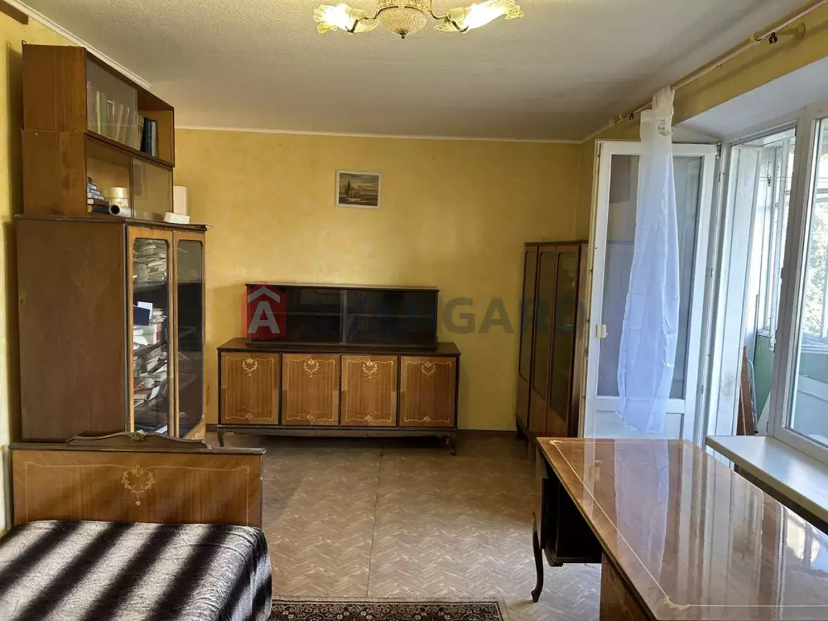 2 ��. ��������, 50/-/7 ��. �., 6/9 ������ ���� 5