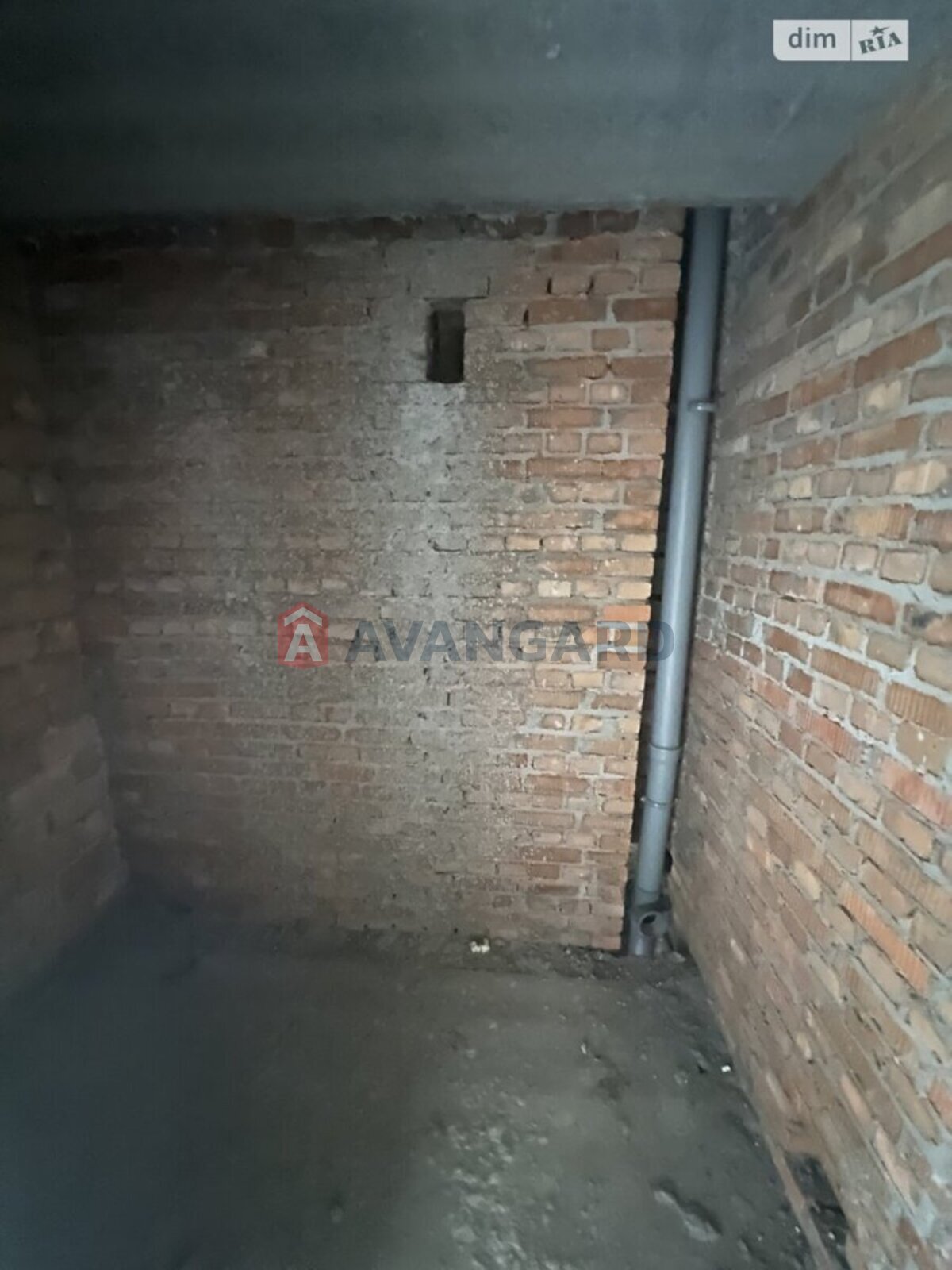 1 ��. ��������, 37/37/8 ��. �., 1/9 ������ ���� 13