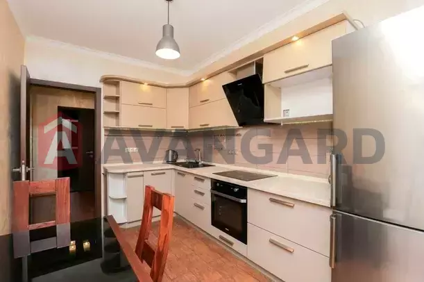 2 ����. ��������, 58/-/12 ��. �., 20/24 ���� ���� 12